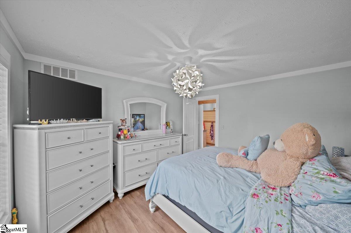 100 Catawba Street Greenville, SC 29611