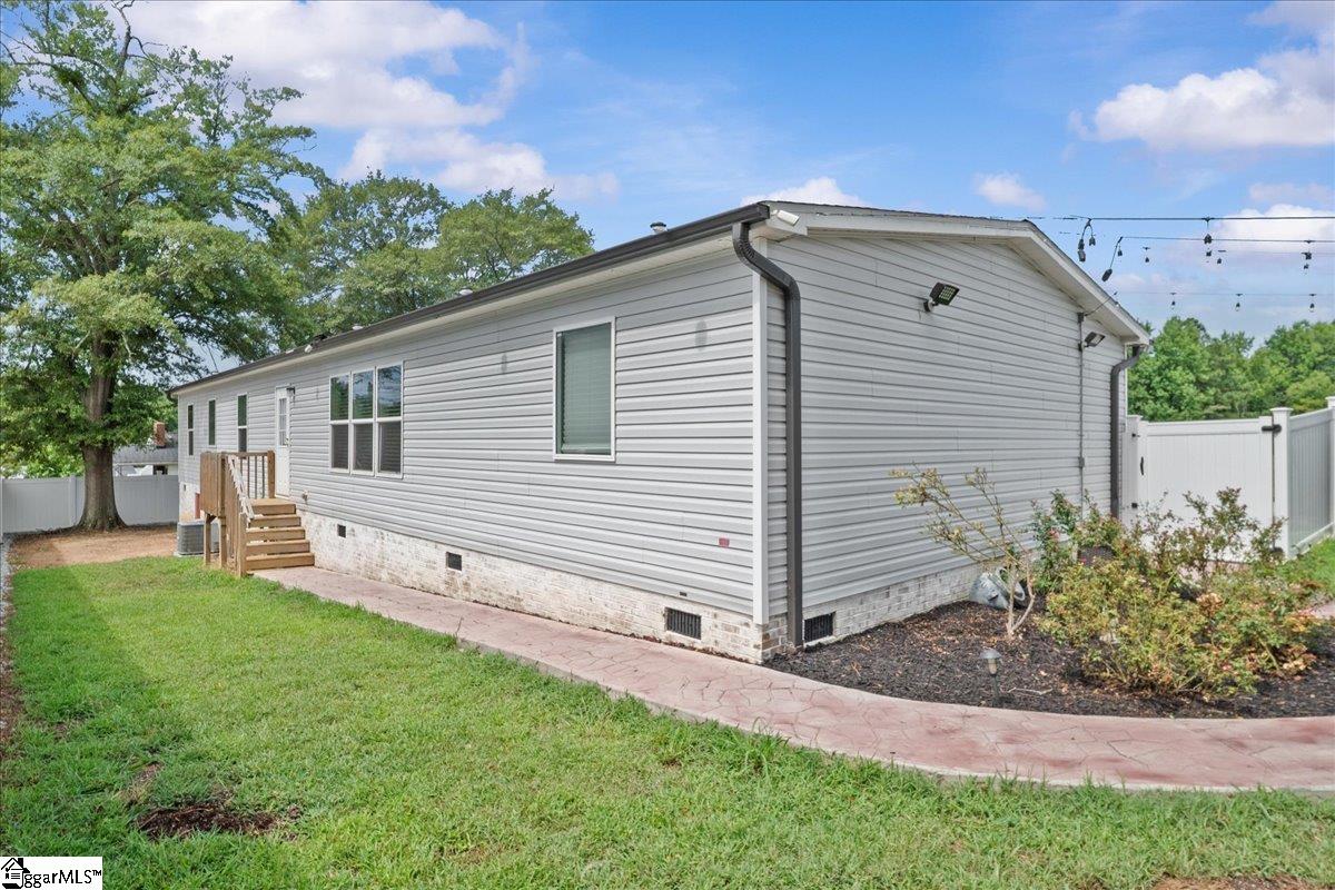 100 Catawba Street Greenville, SC 29611