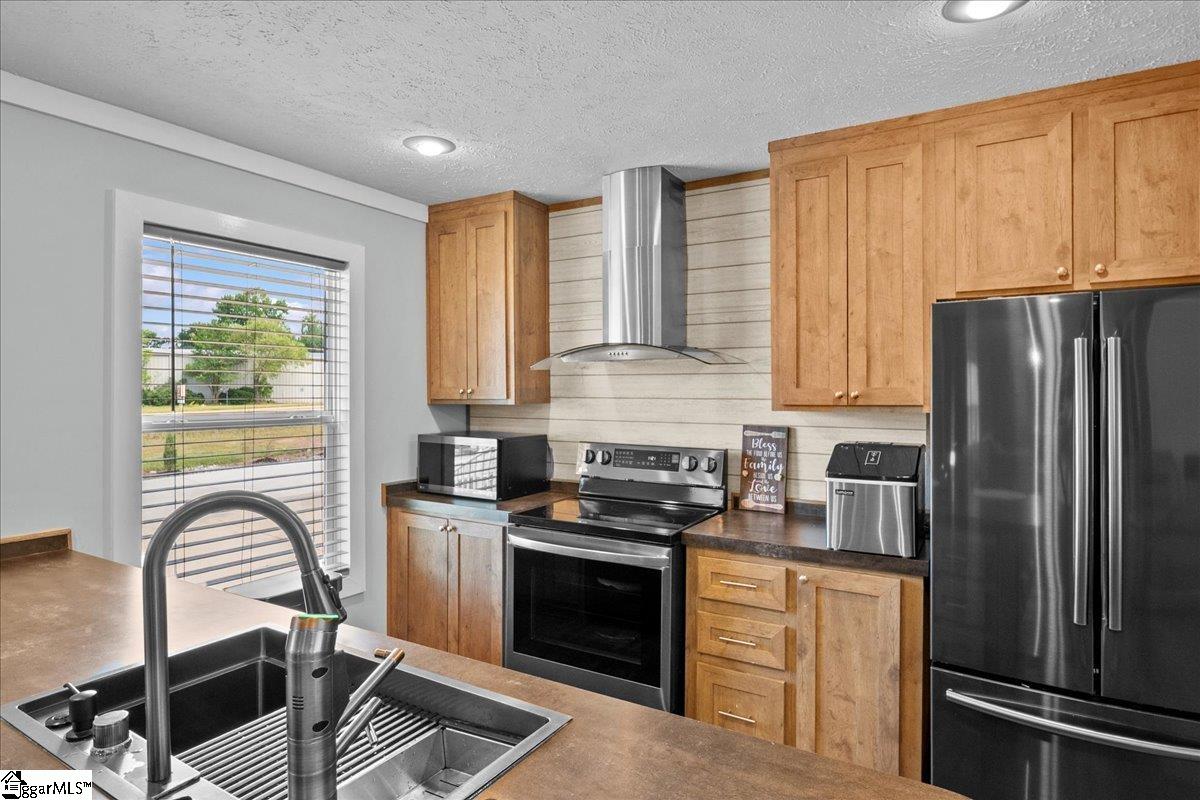 100 Catawba Street Greenville, SC 29611