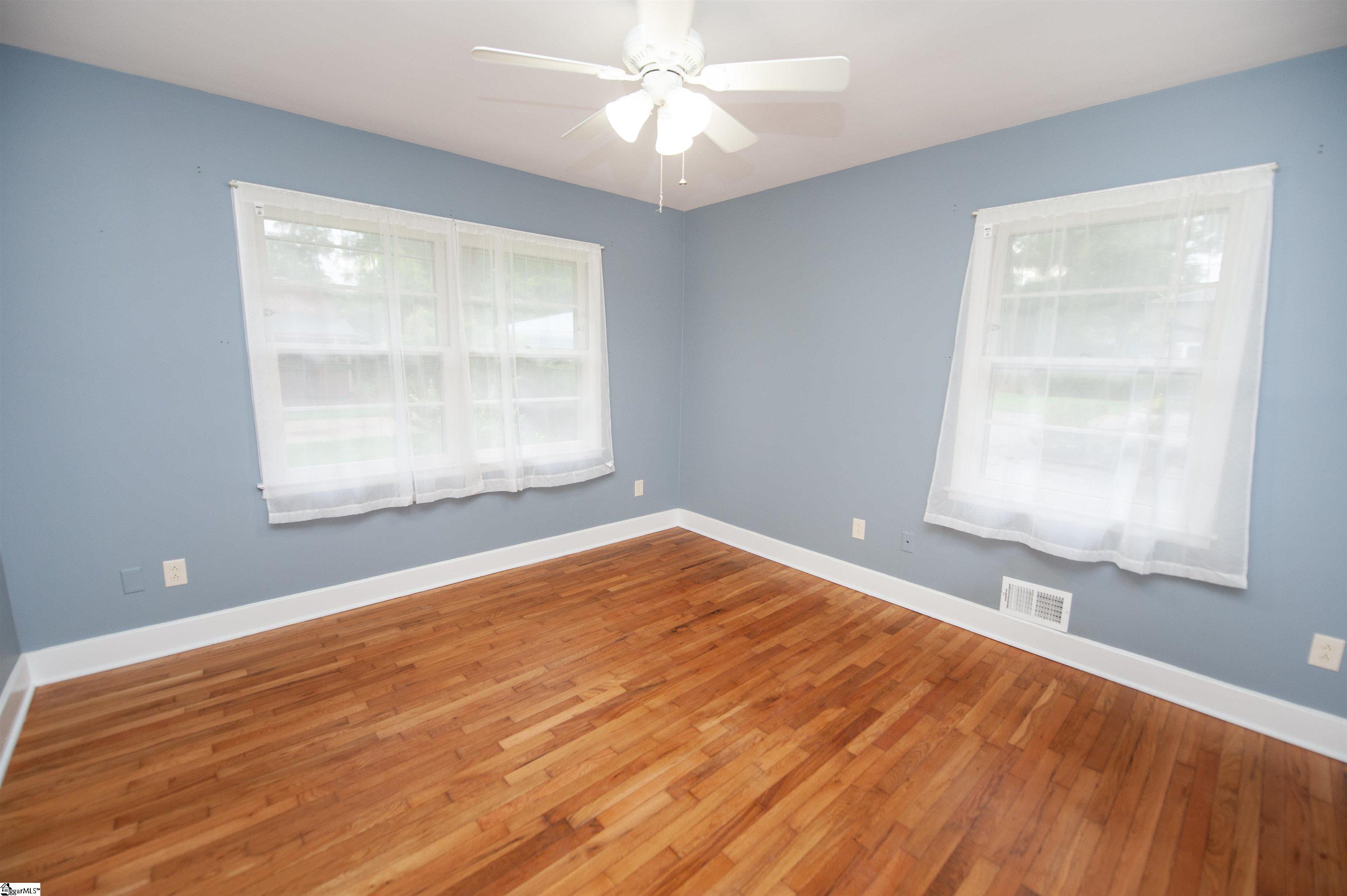 506 Fernwood Drive Spartanburg, SC 29307