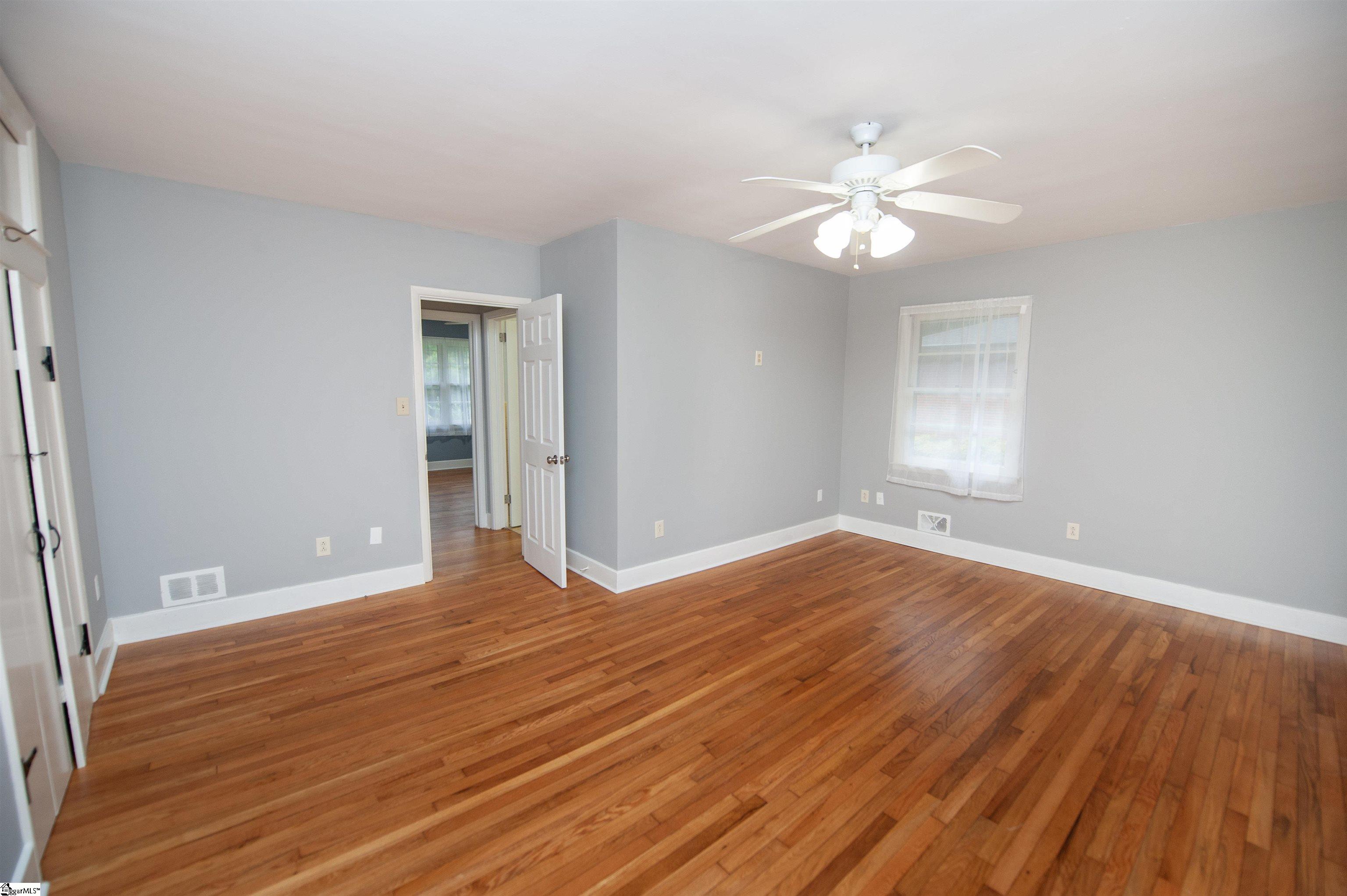 506 Fernwood Drive Spartanburg, SC 29307