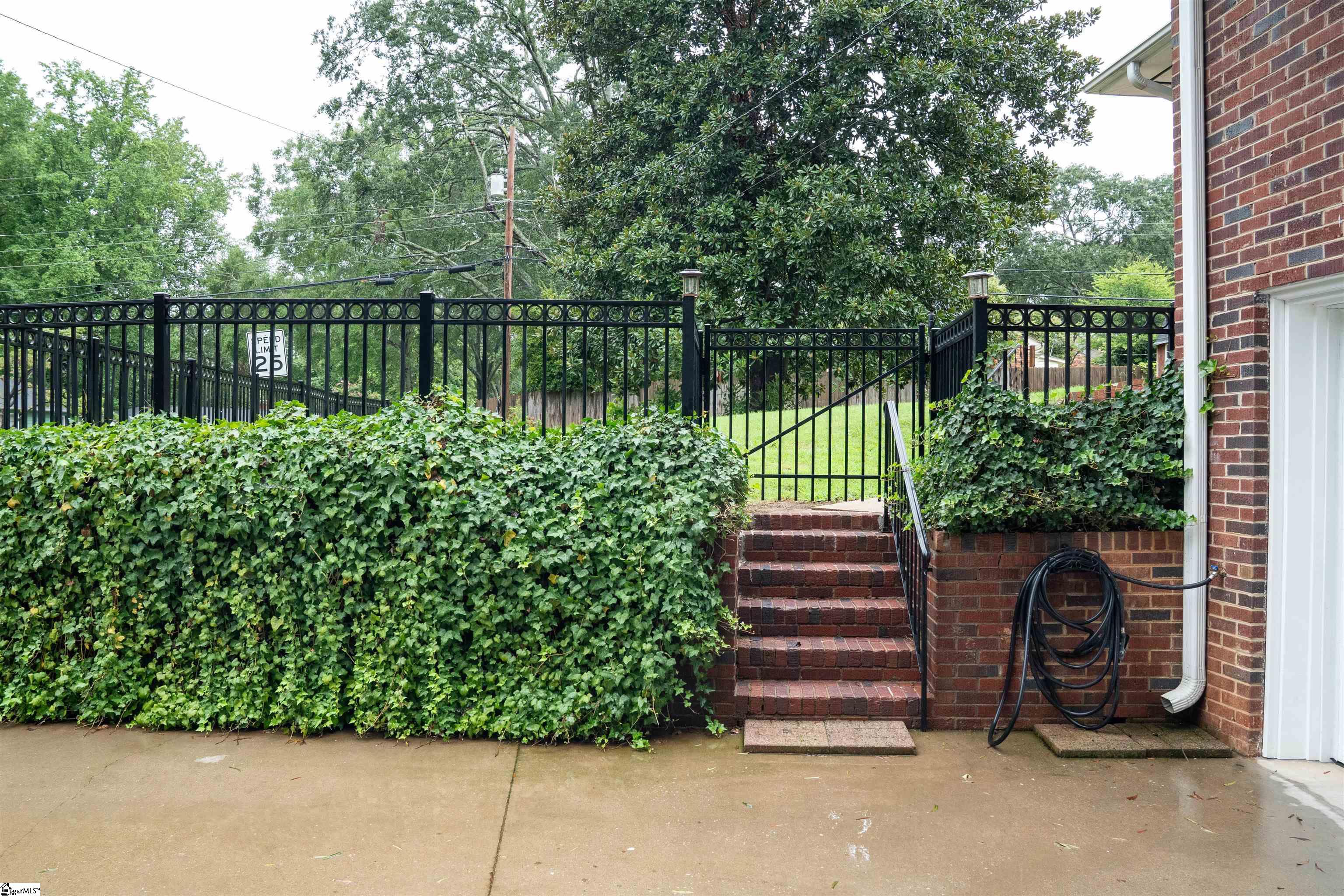 506 Fernwood Drive Spartanburg, SC 29307