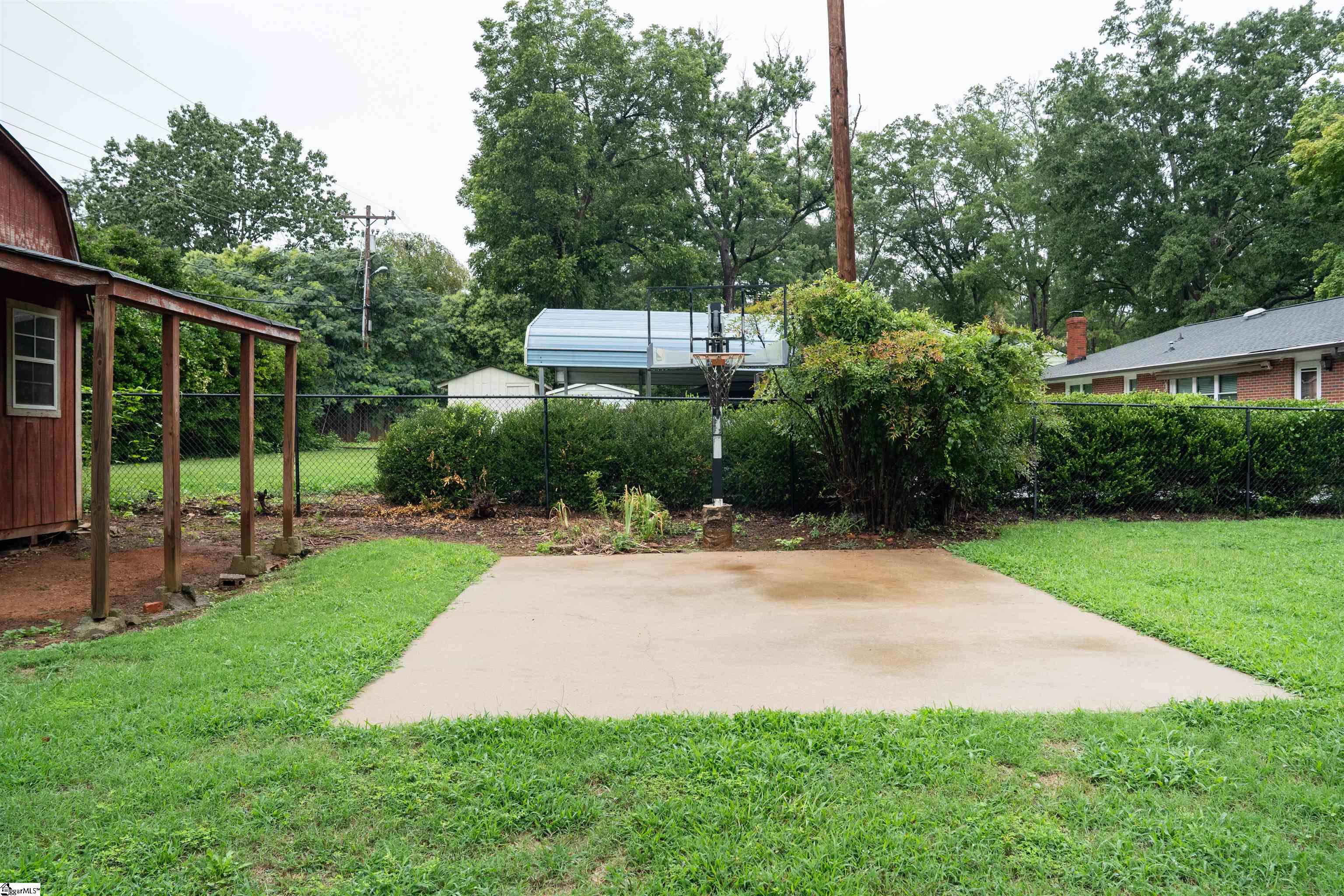 506 Fernwood Drive Spartanburg, SC 29307