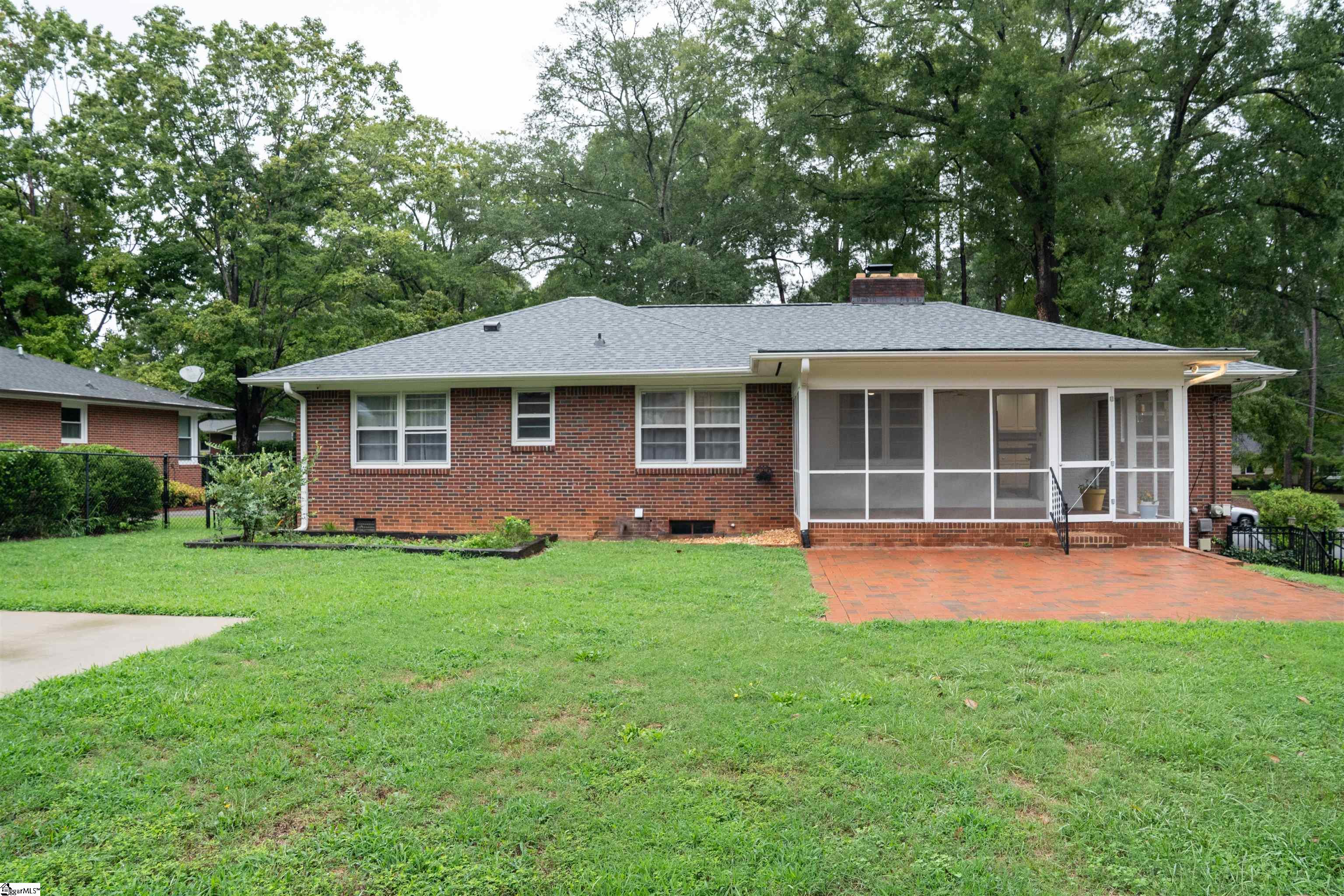 506 Fernwood Drive Spartanburg, SC 29307