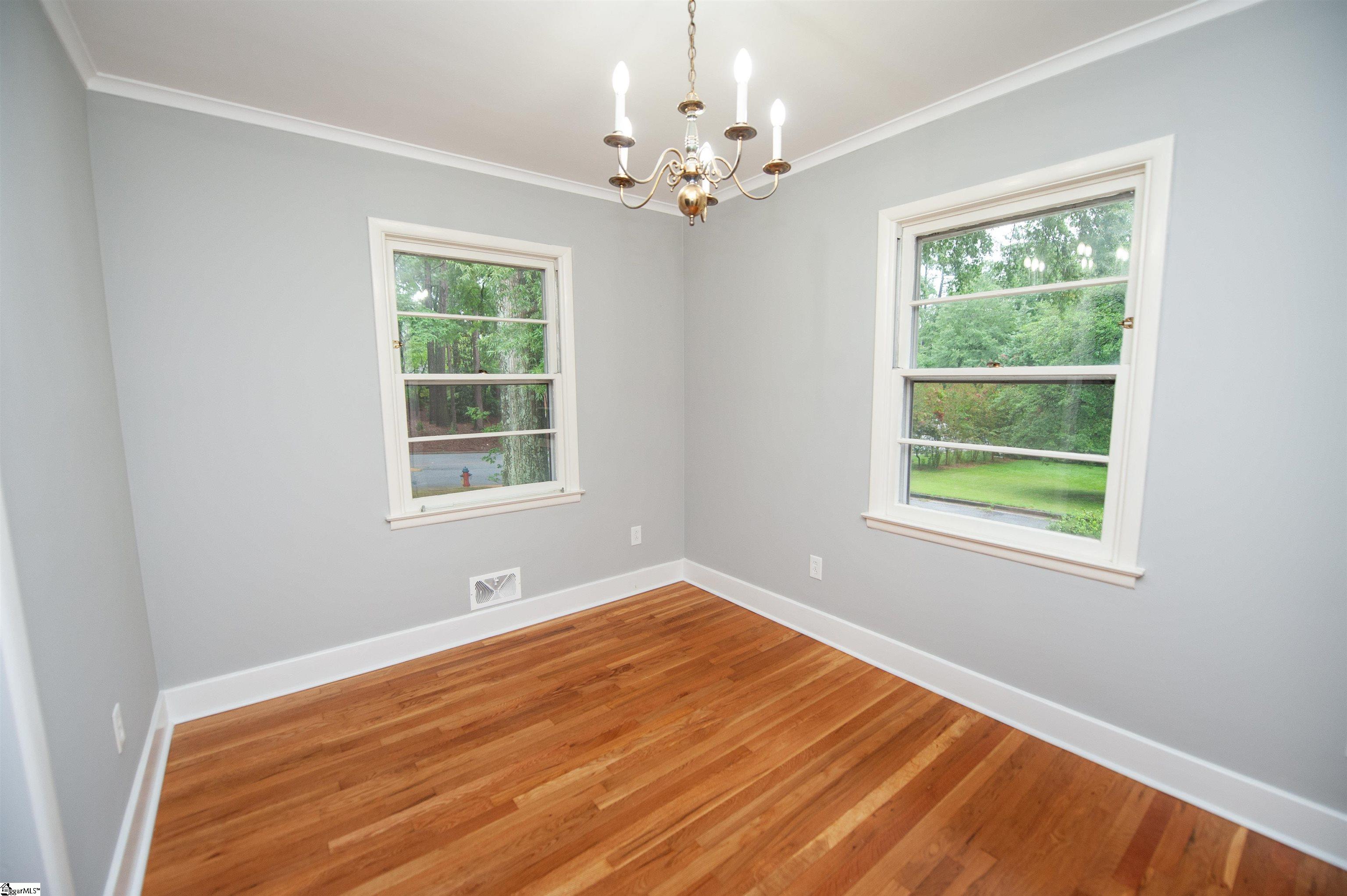 506 Fernwood Drive Spartanburg, SC 29307