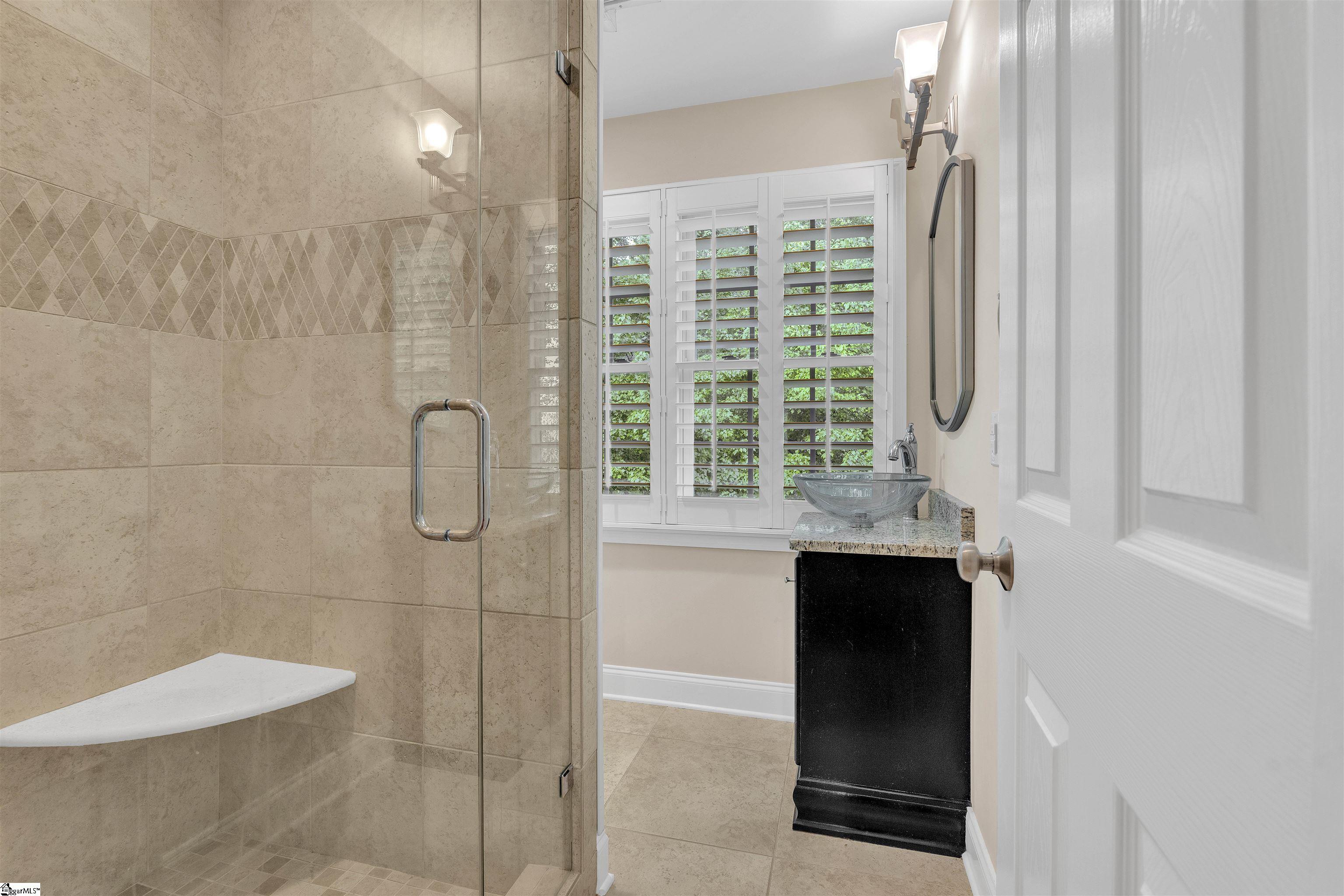 388 Pinehurst Drive Spartanburg, SC 29306