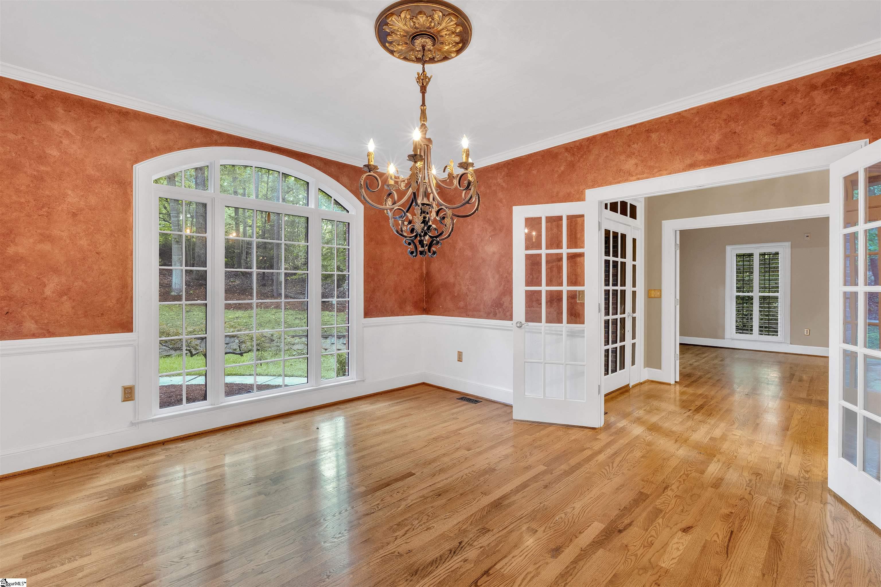 388 Pinehurst Drive Spartanburg, SC 29306