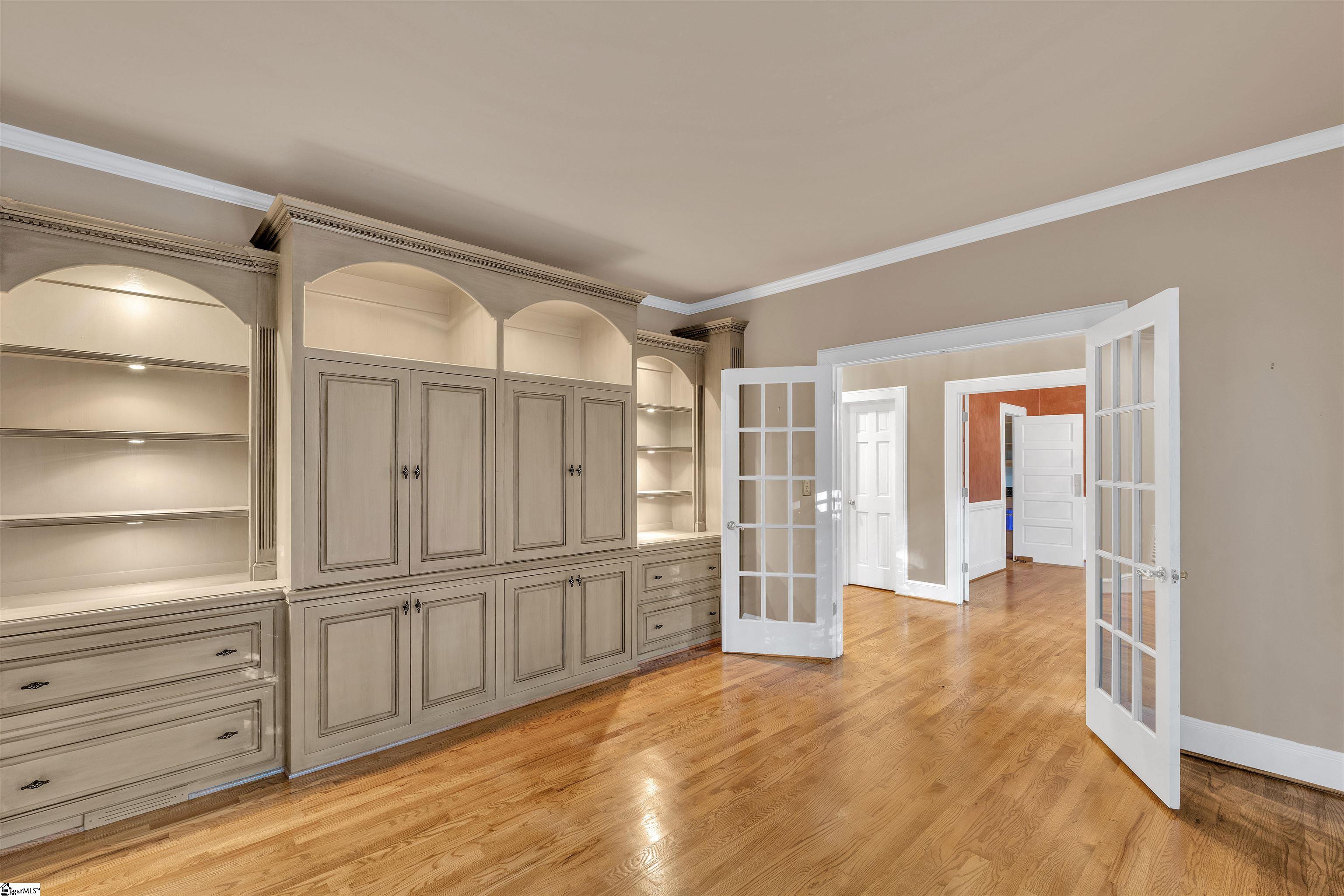 388 Pinehurst Drive Spartanburg, SC 29306