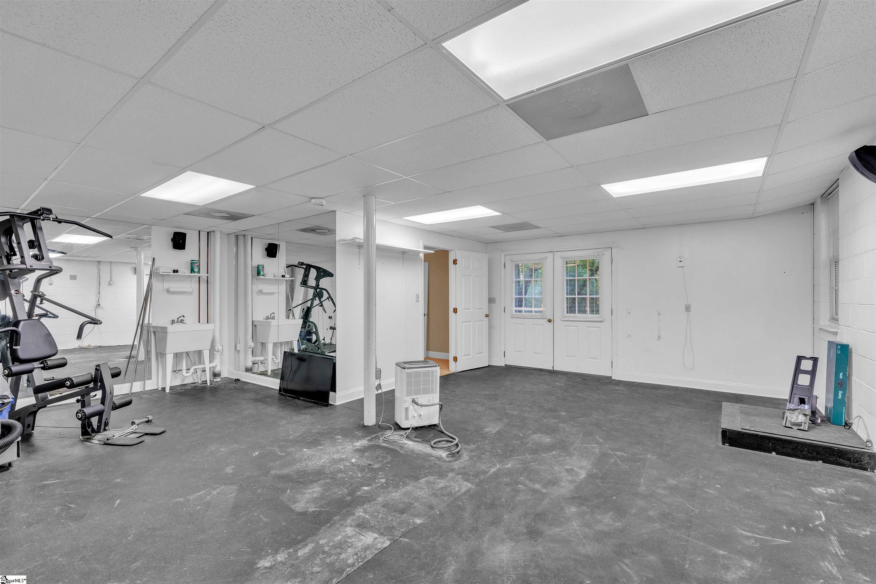 388 Pinehurst Drive Spartanburg, SC 29306