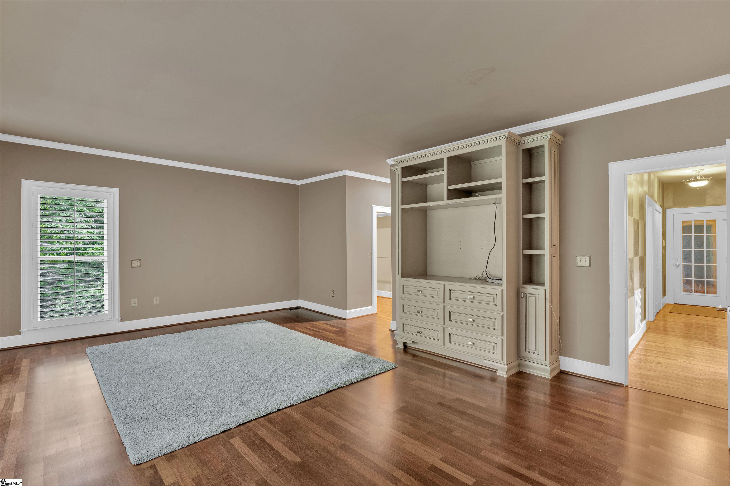 388 Pinehurst Drive Spartanburg, SC 29306