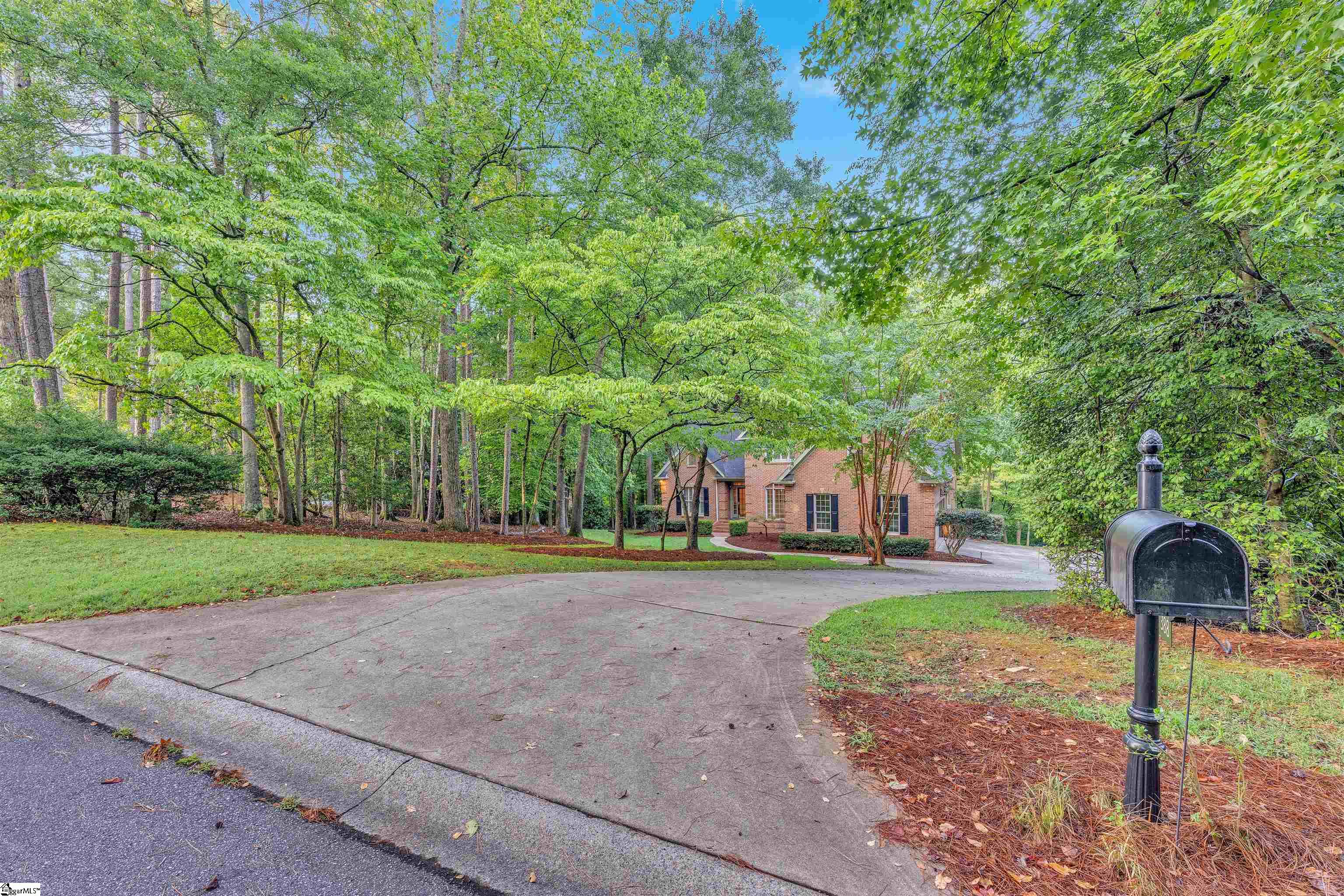 388 Pinehurst Drive Spartanburg, SC 29306