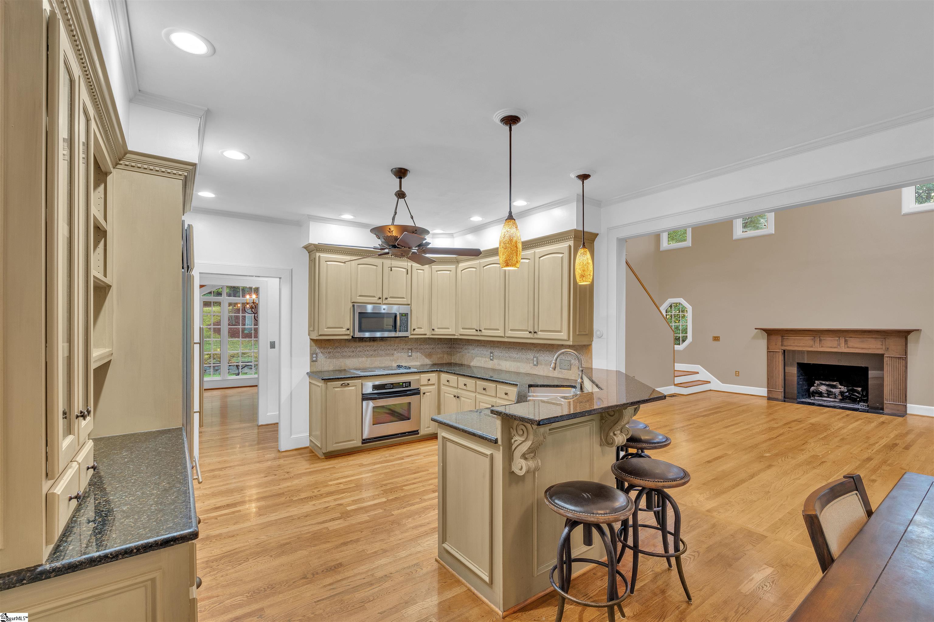 388 Pinehurst Drive Spartanburg, SC 29306