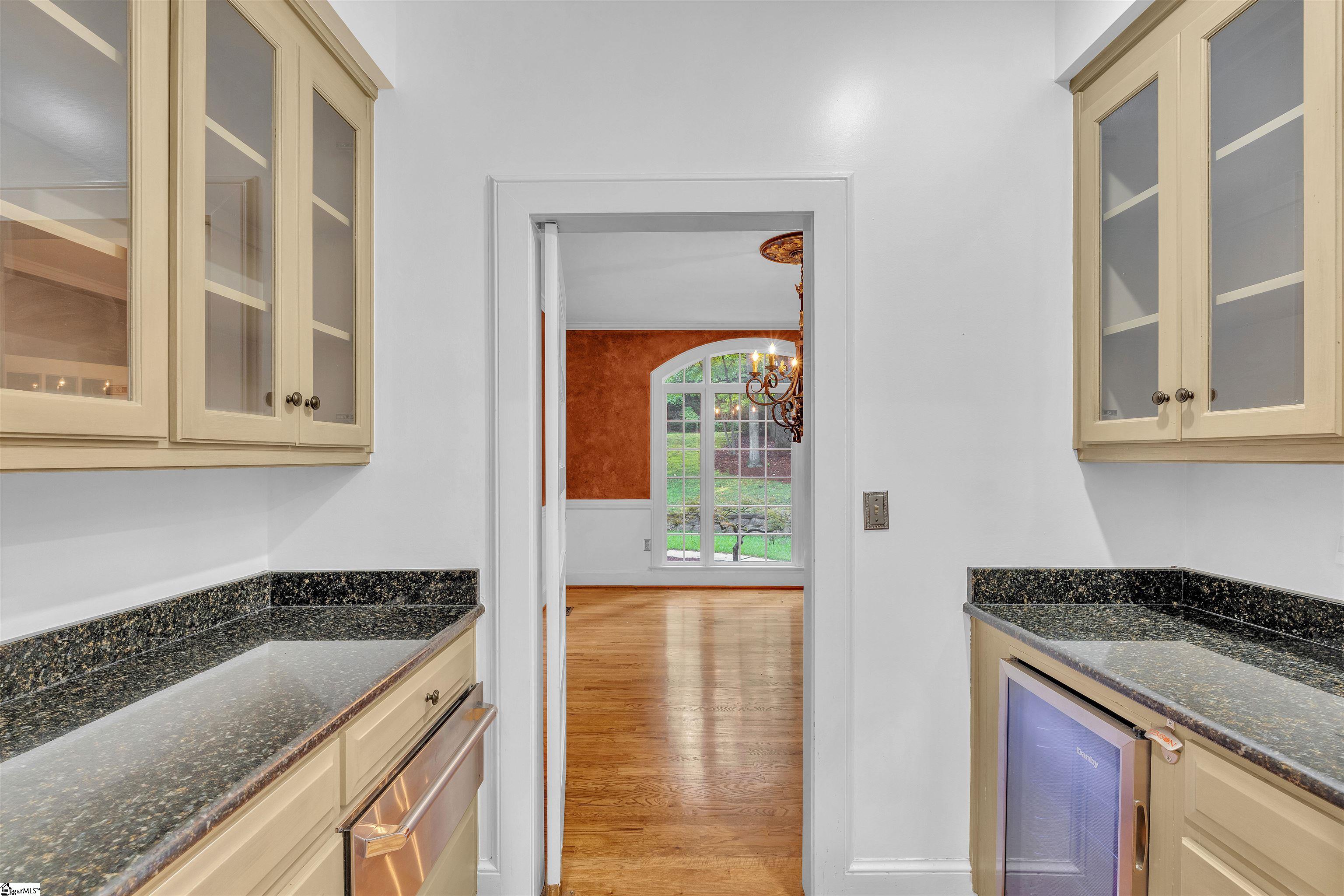 388 Pinehurst Drive Spartanburg, SC 29306