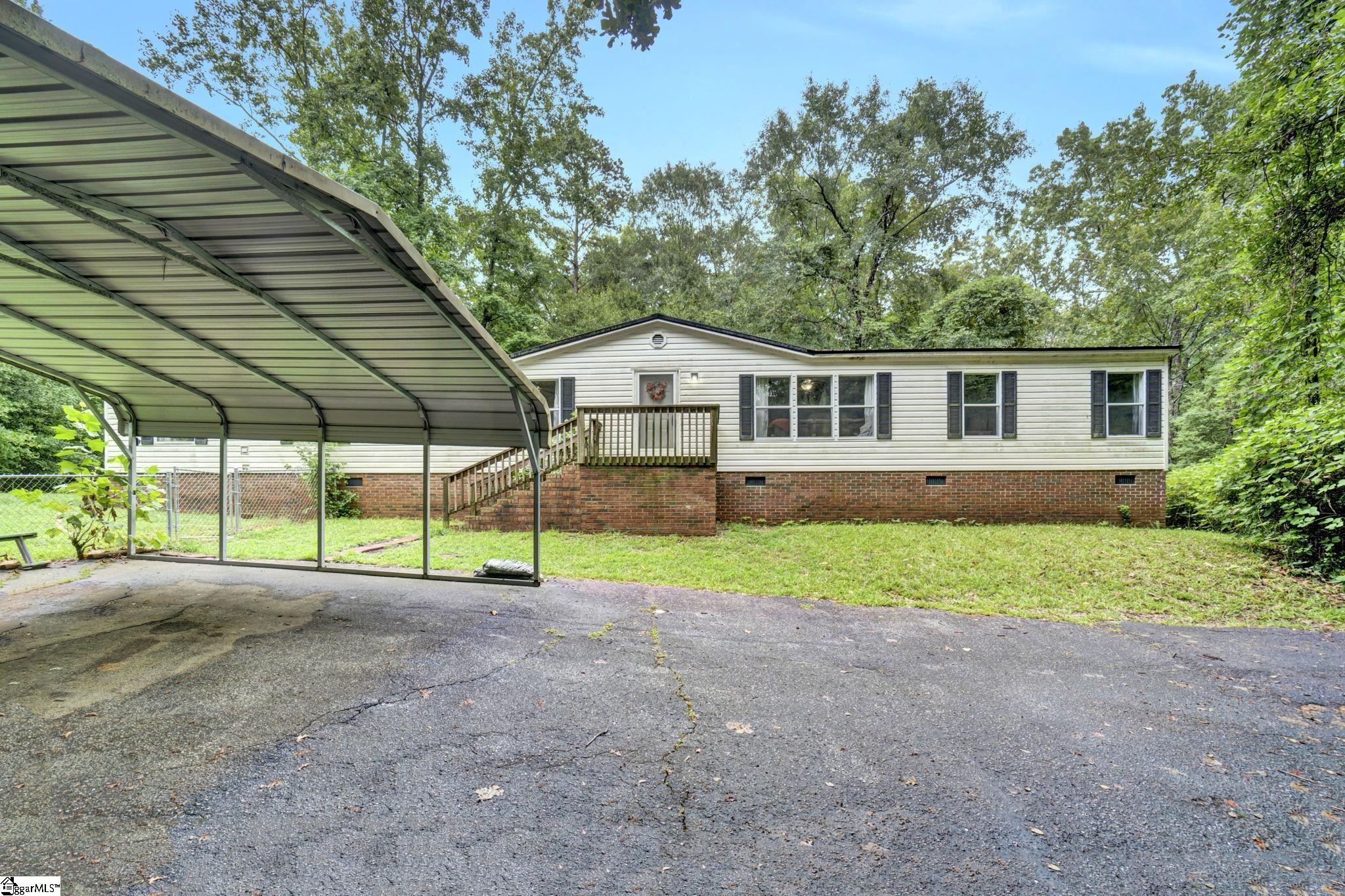 427 Whitt Road Piedmont, SC 29673-8129