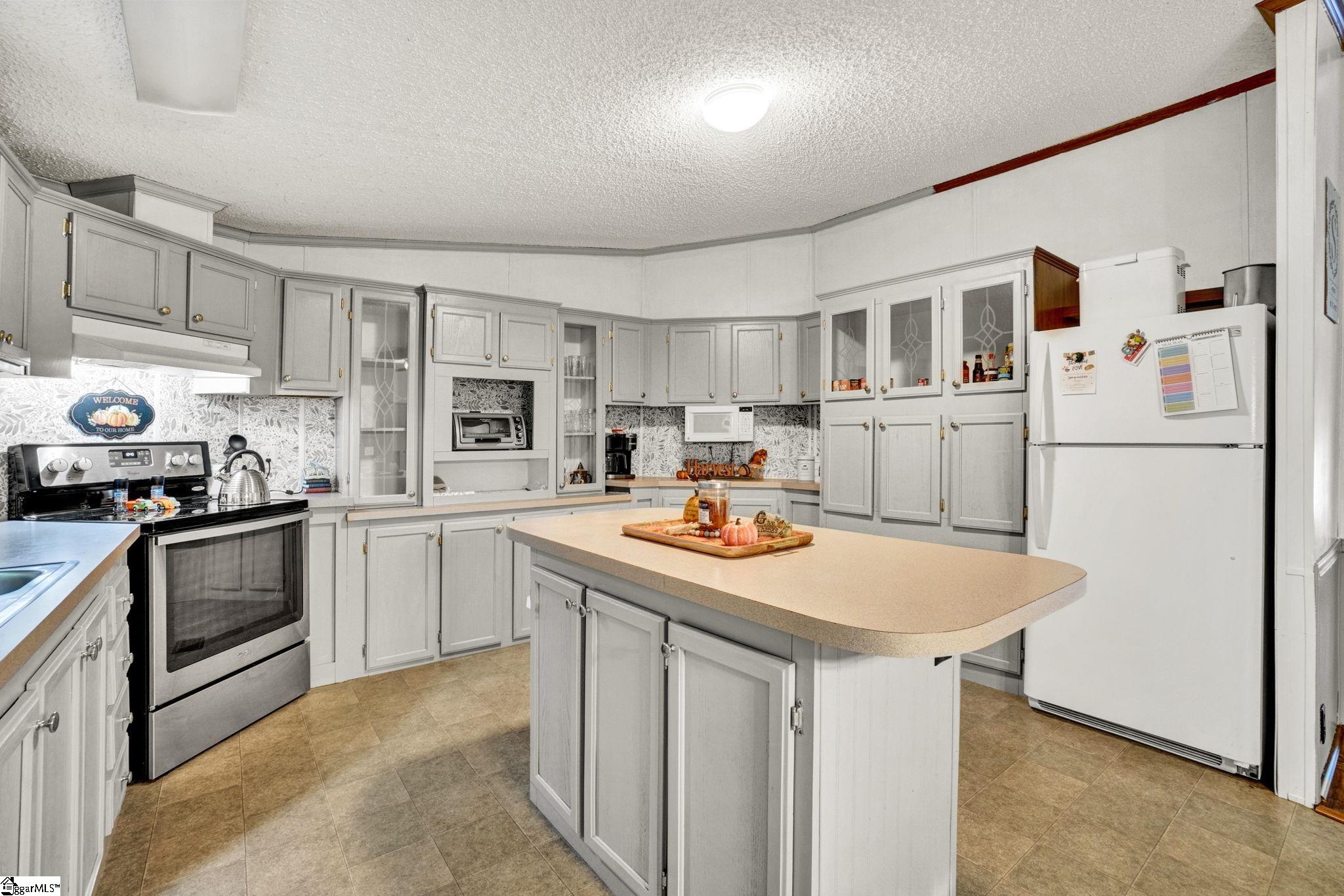 427 Whitt Road Piedmont, SC 29673-8129