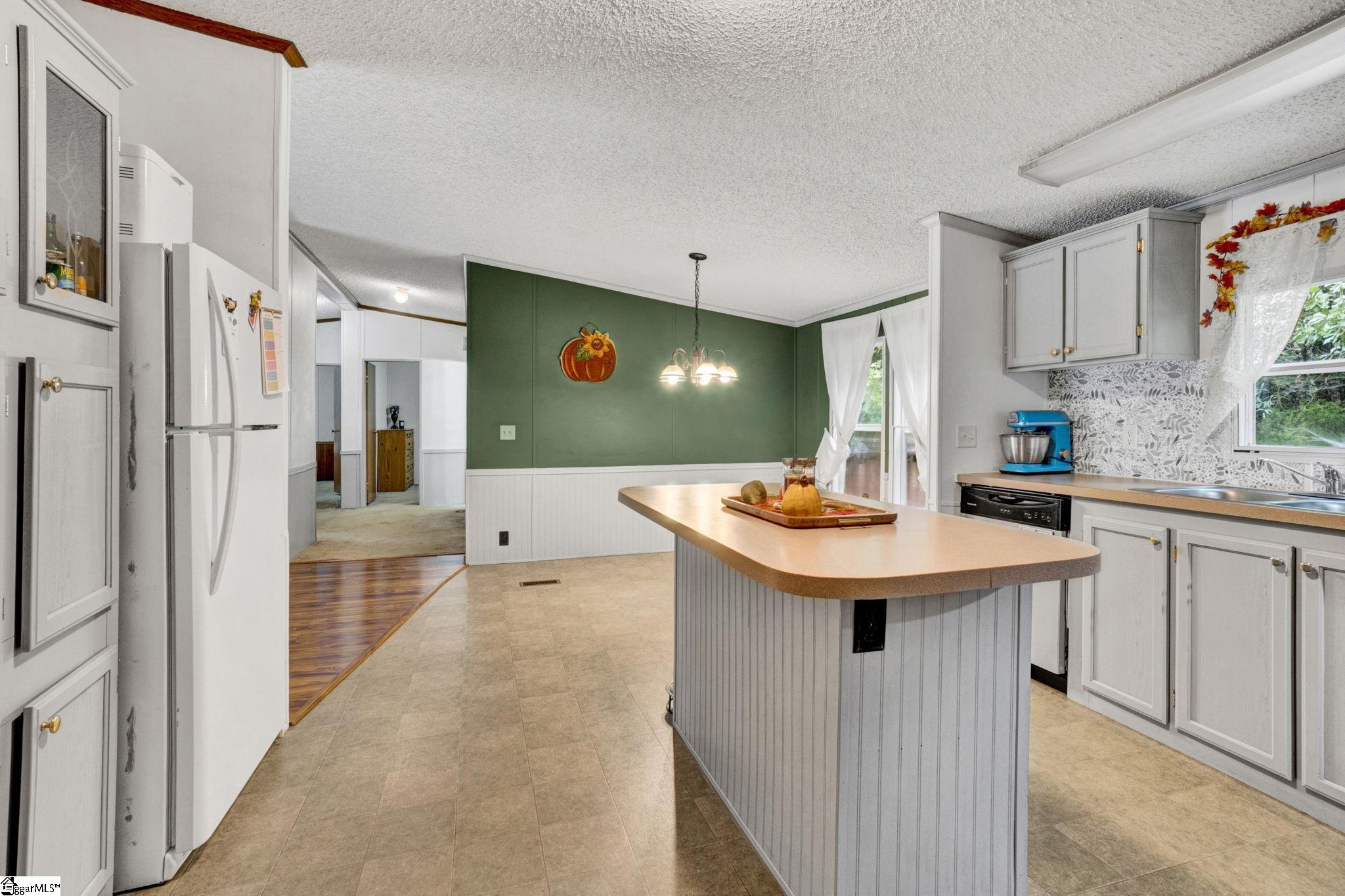 427 Whitt Road Piedmont, SC 29673-8129