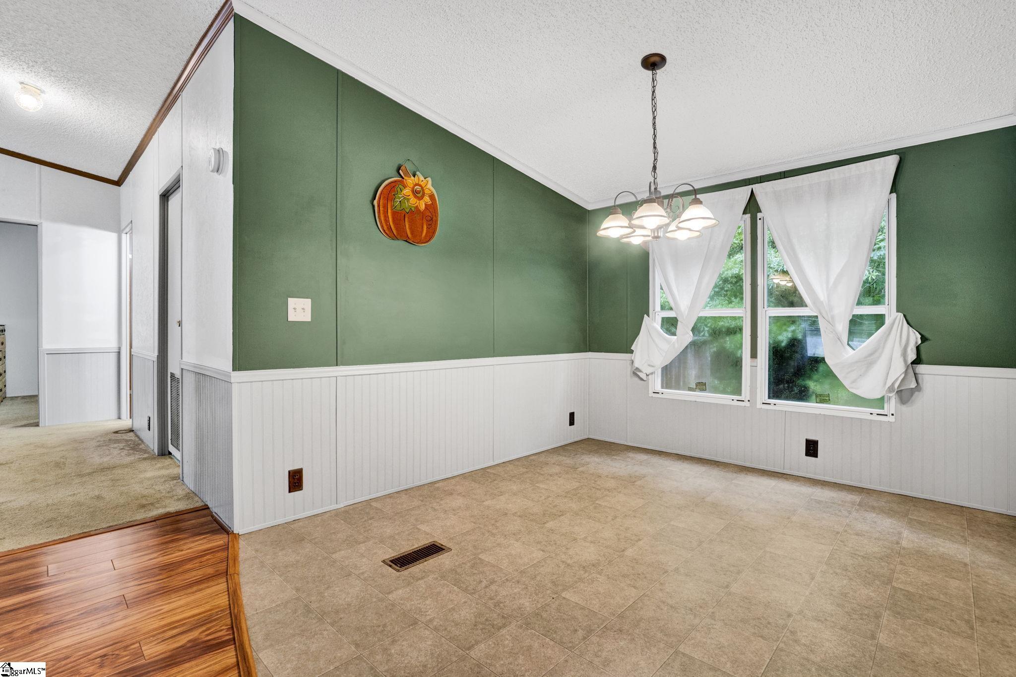 427 Whitt Road Piedmont, SC 29673-8129
