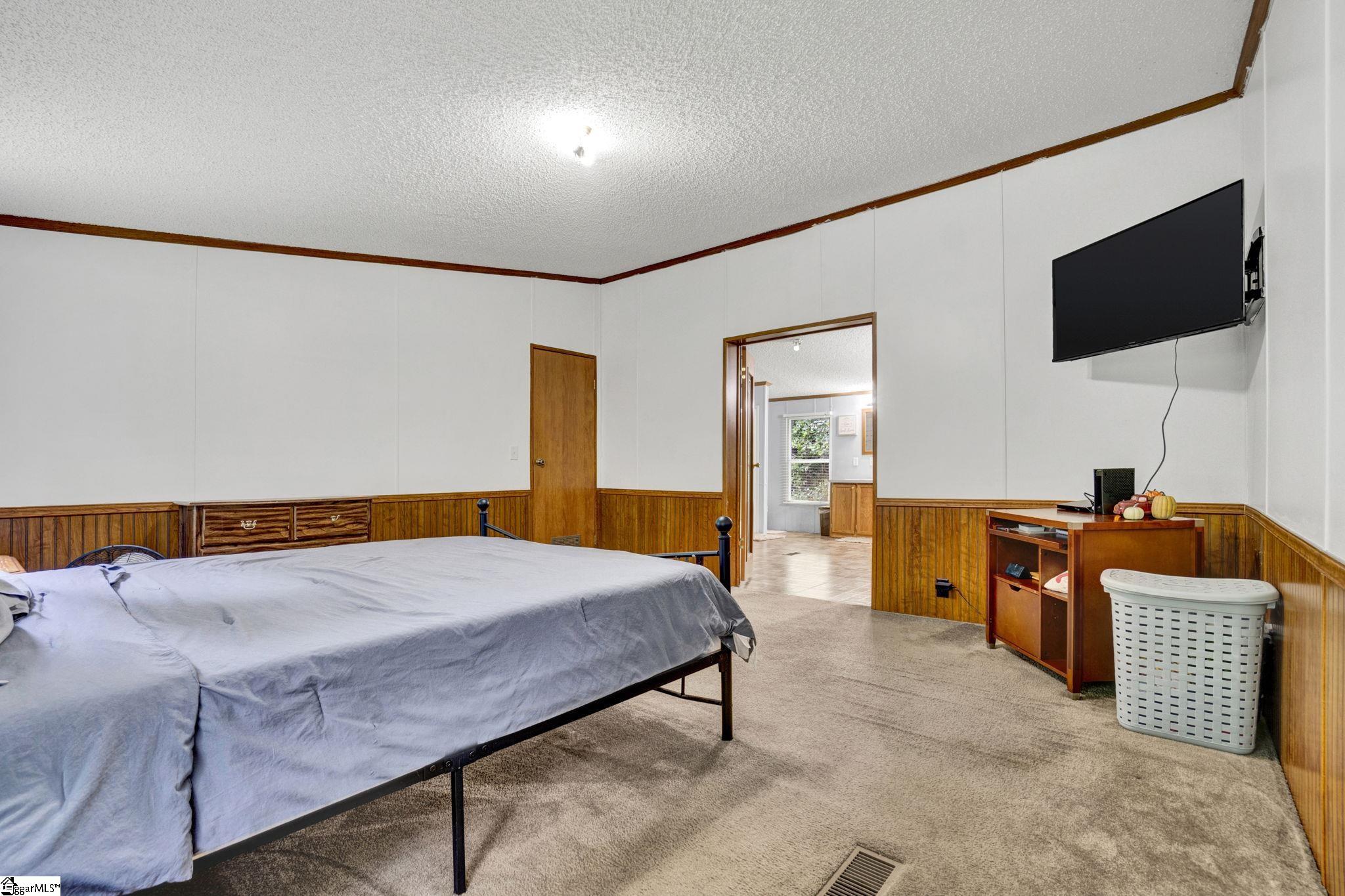 427 Whitt Road Piedmont, SC 29673-8129