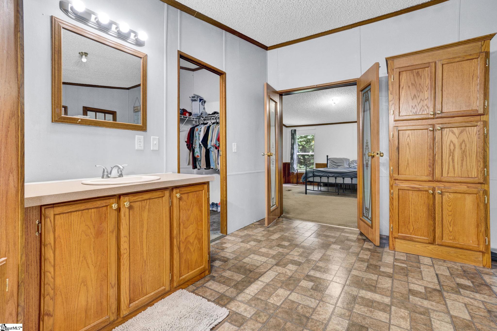 427 Whitt Road Piedmont, SC 29673-8129