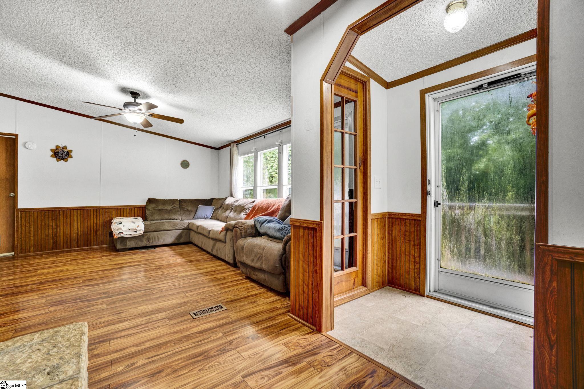 427 Whitt Road Piedmont, SC 29673-8129