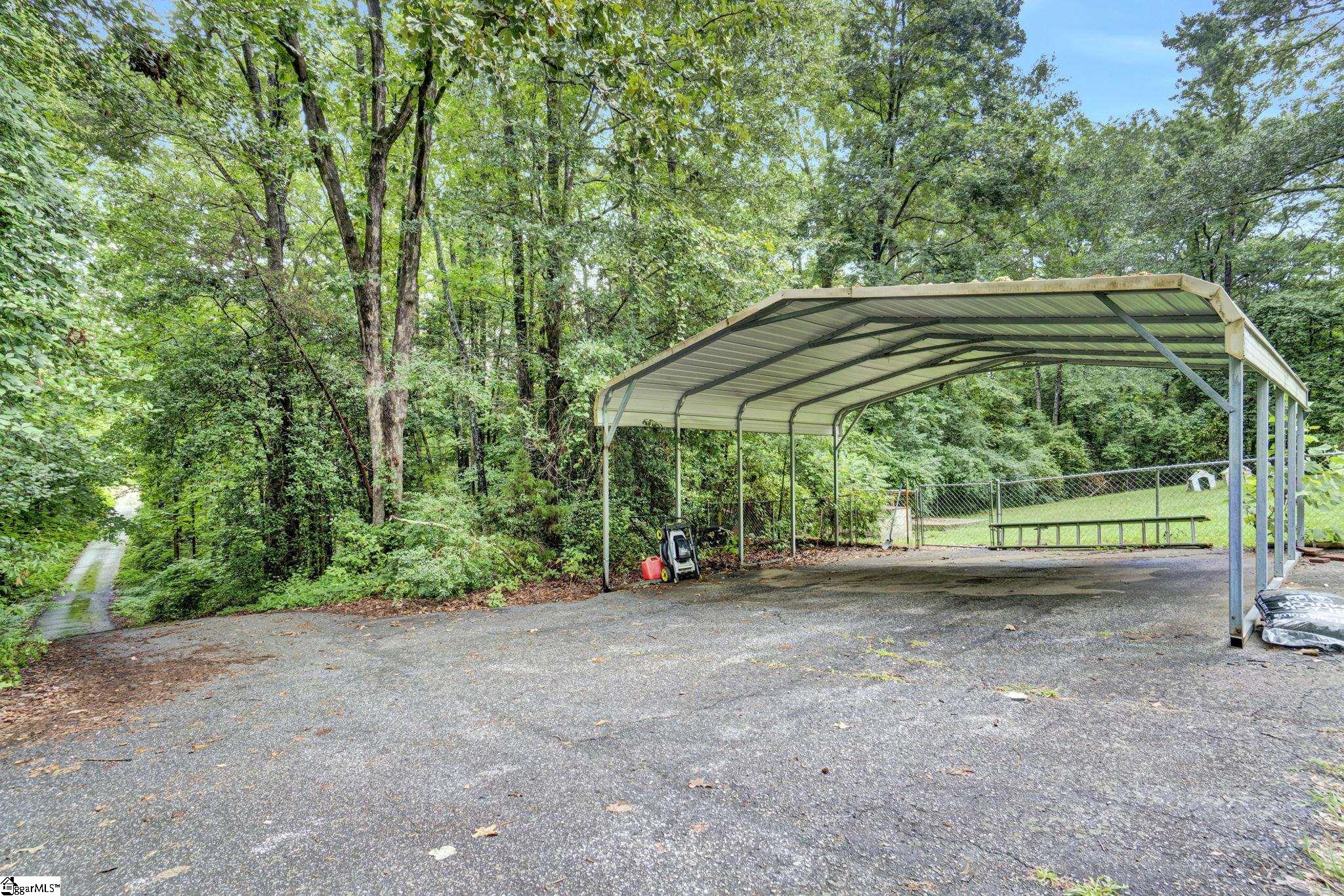 427 Whitt Road Piedmont, SC 29673-8129