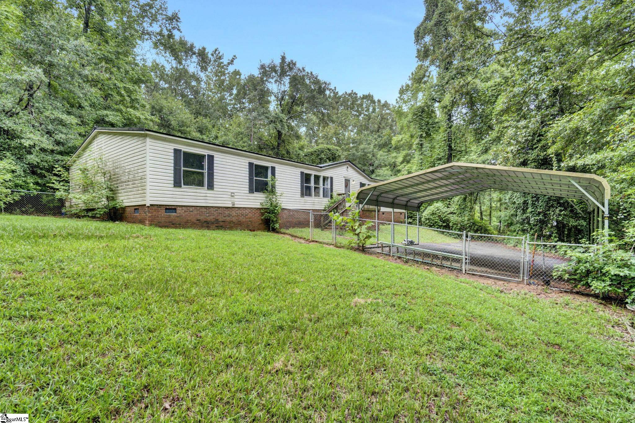 427 Whitt Road Piedmont, SC 29673-8129