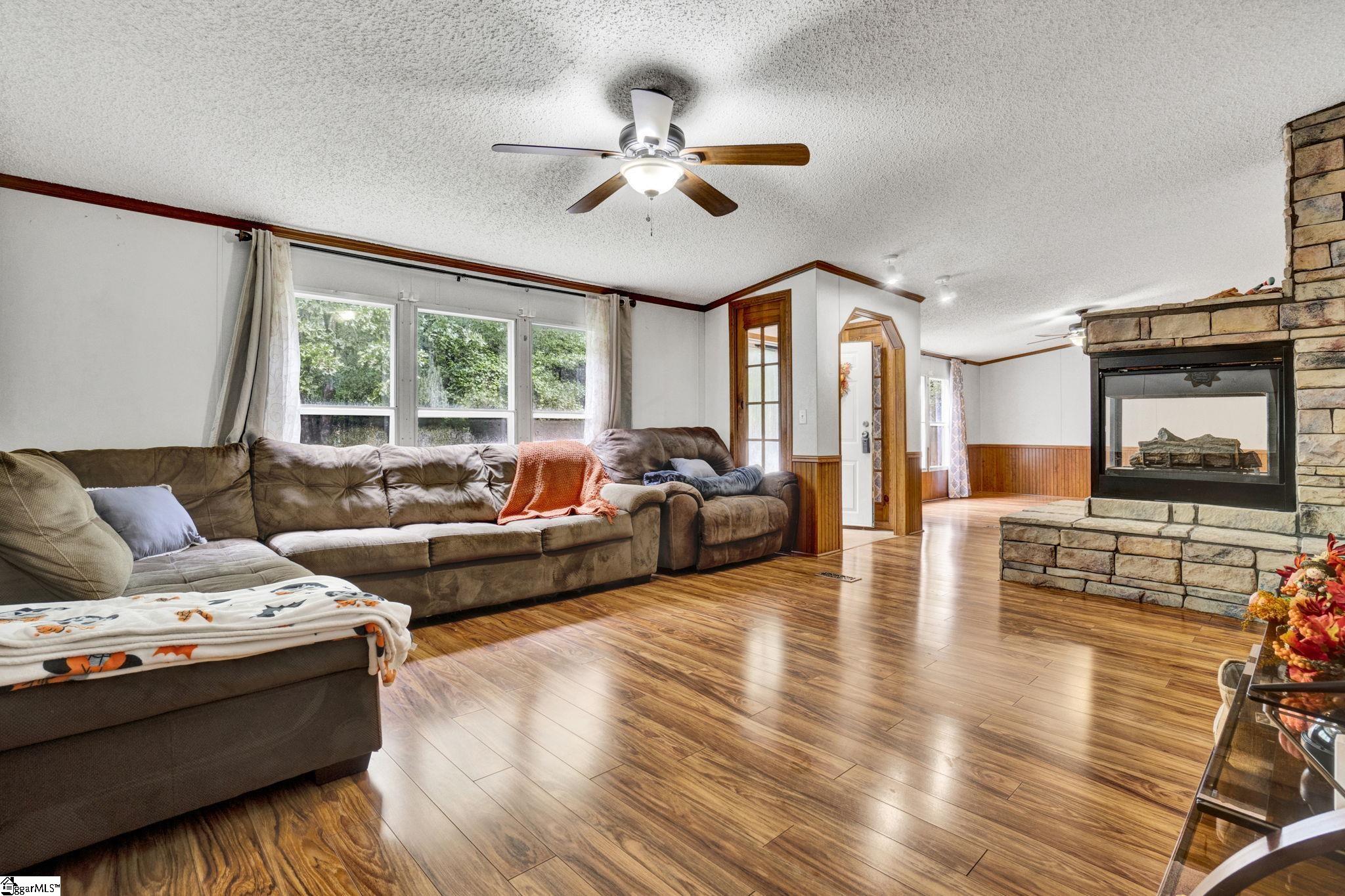427 Whitt Road Piedmont, SC 29673-8129