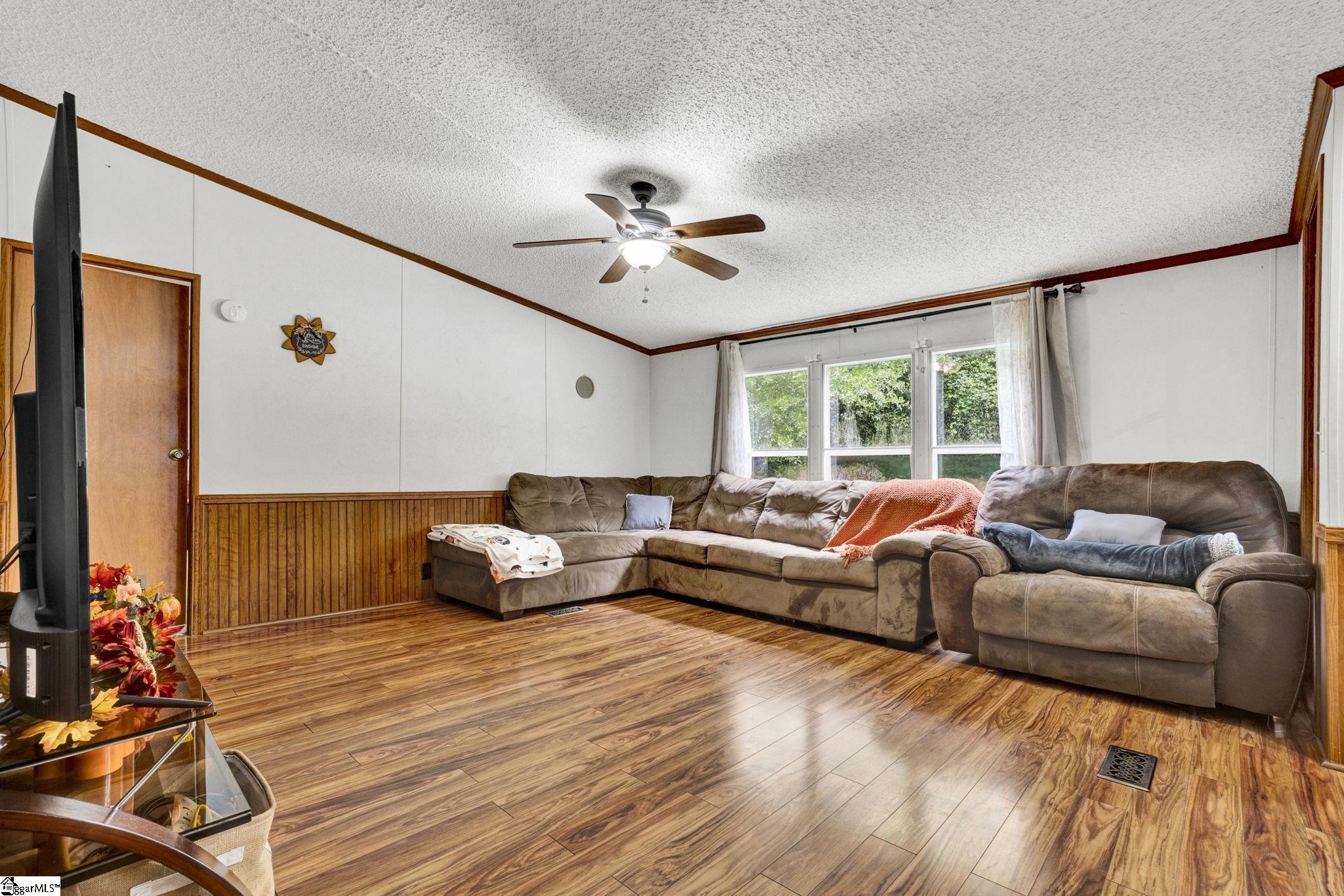 427 Whitt Road Piedmont, SC 29673-8129