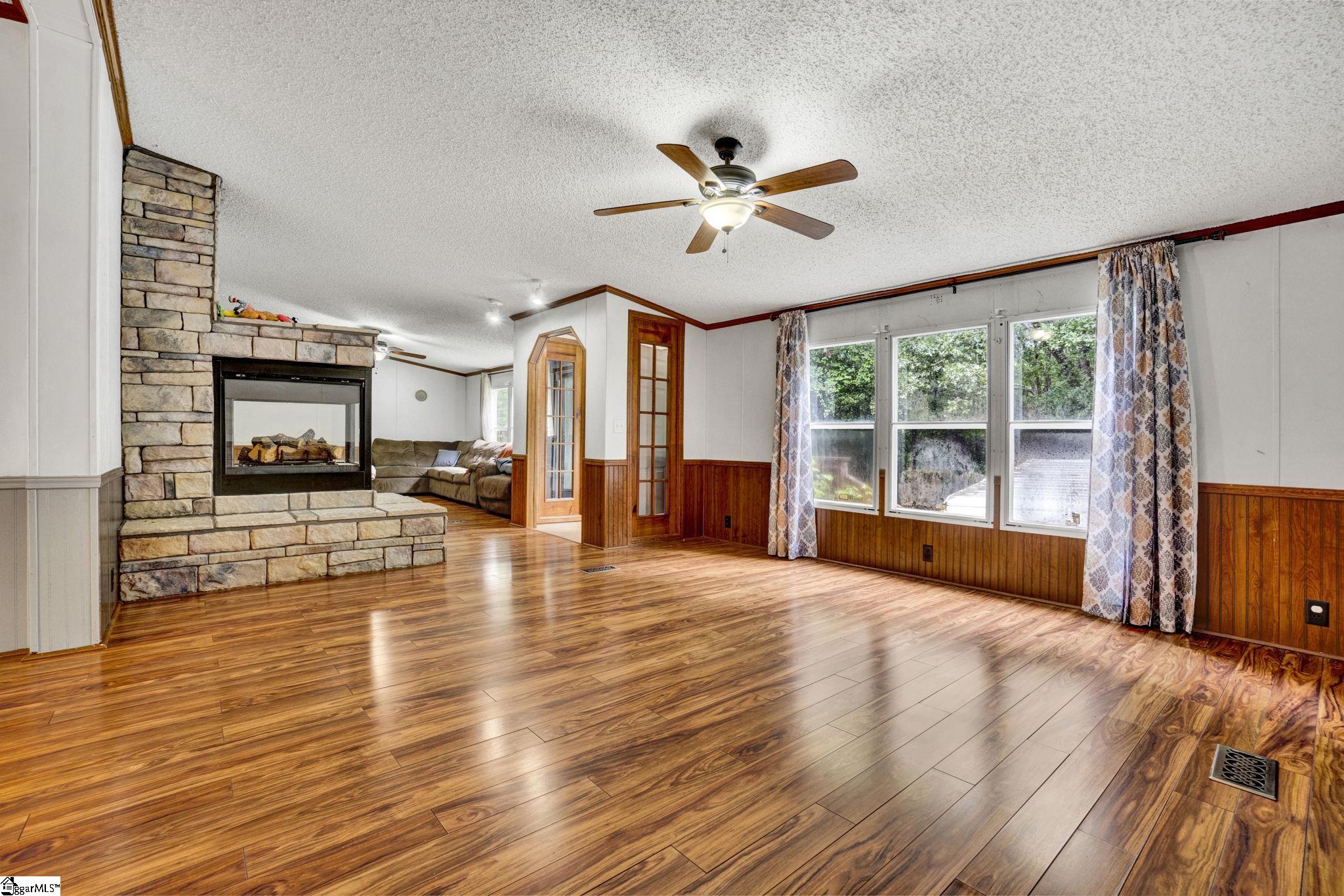 427 Whitt Road Piedmont, SC 29673-8129