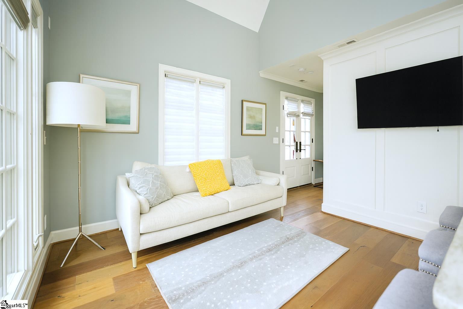 33 Bowman Road Greenville, SC 29615