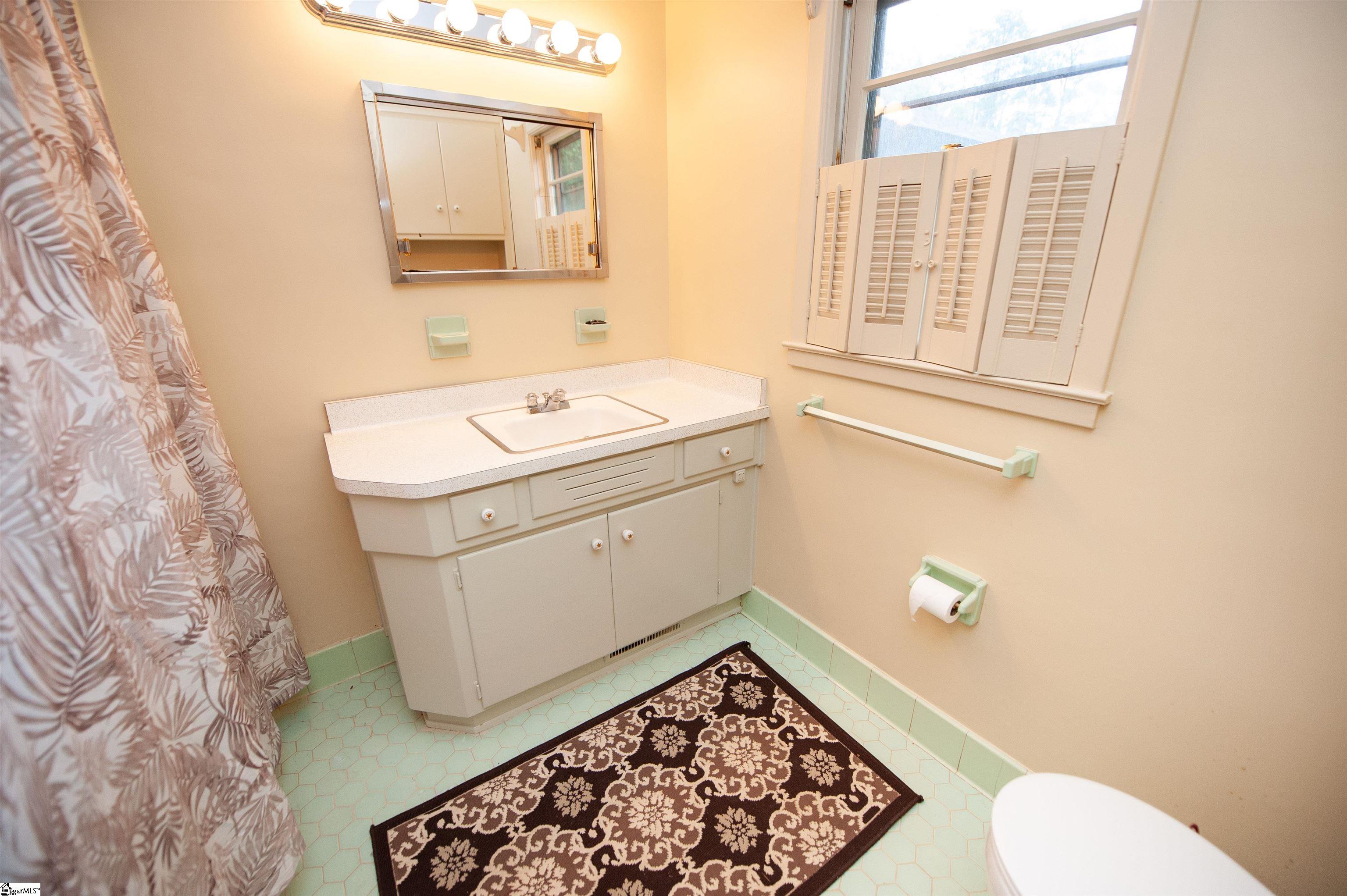 101 Kent Place Spartanburg, SC 29307