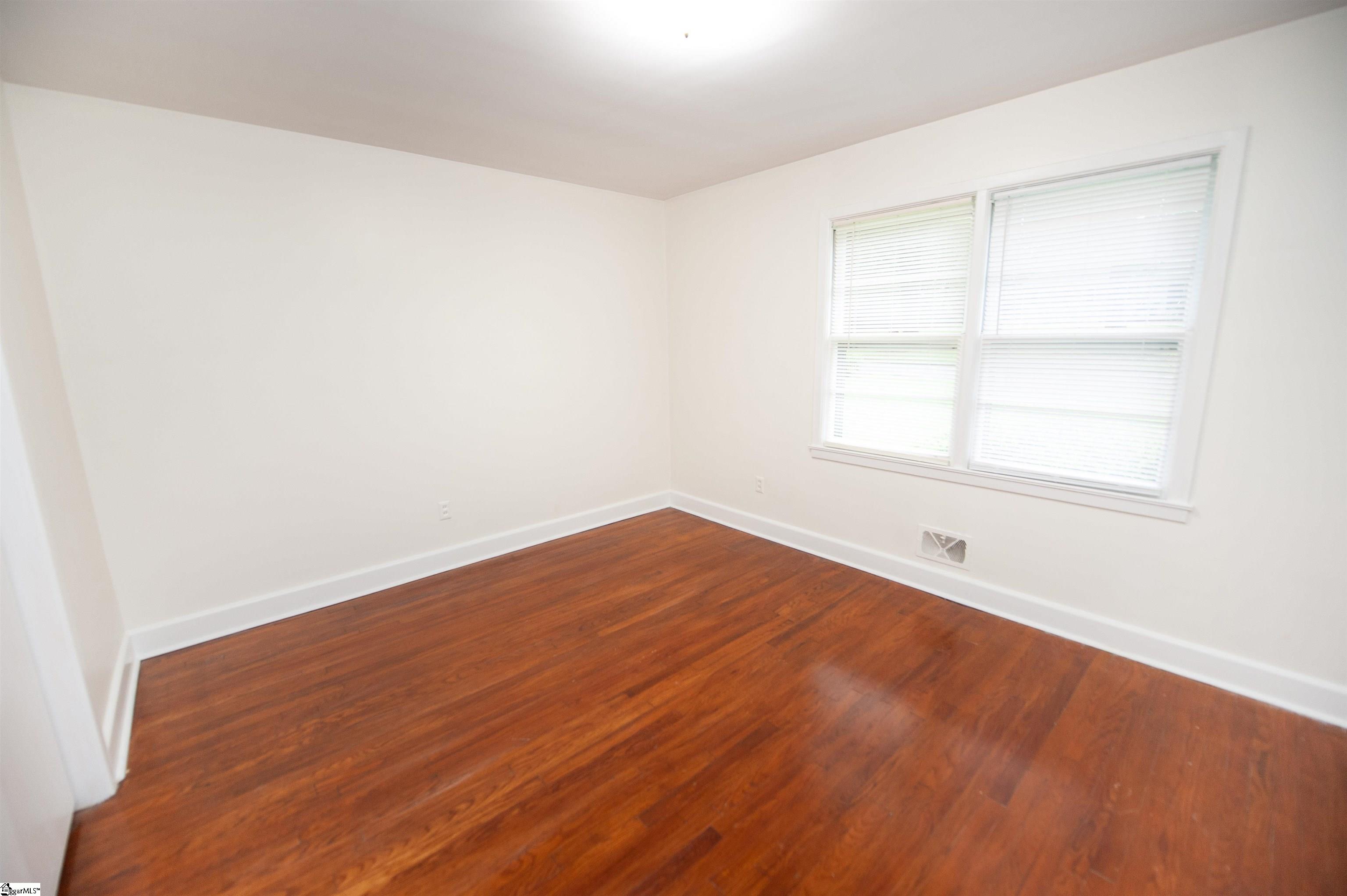 101 Kent Place Spartanburg, SC 29307