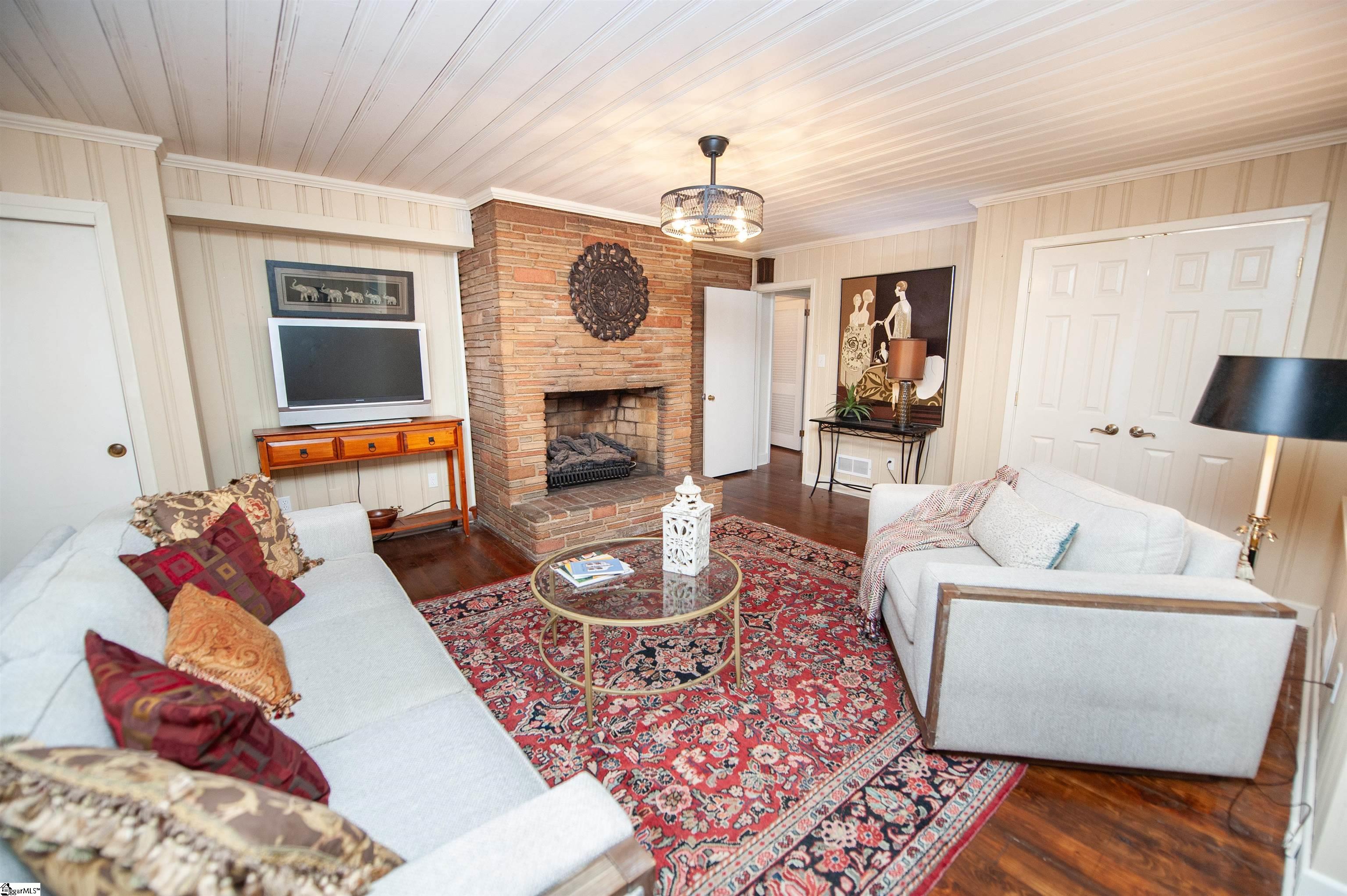 101 Kent Place Spartanburg, SC 29307