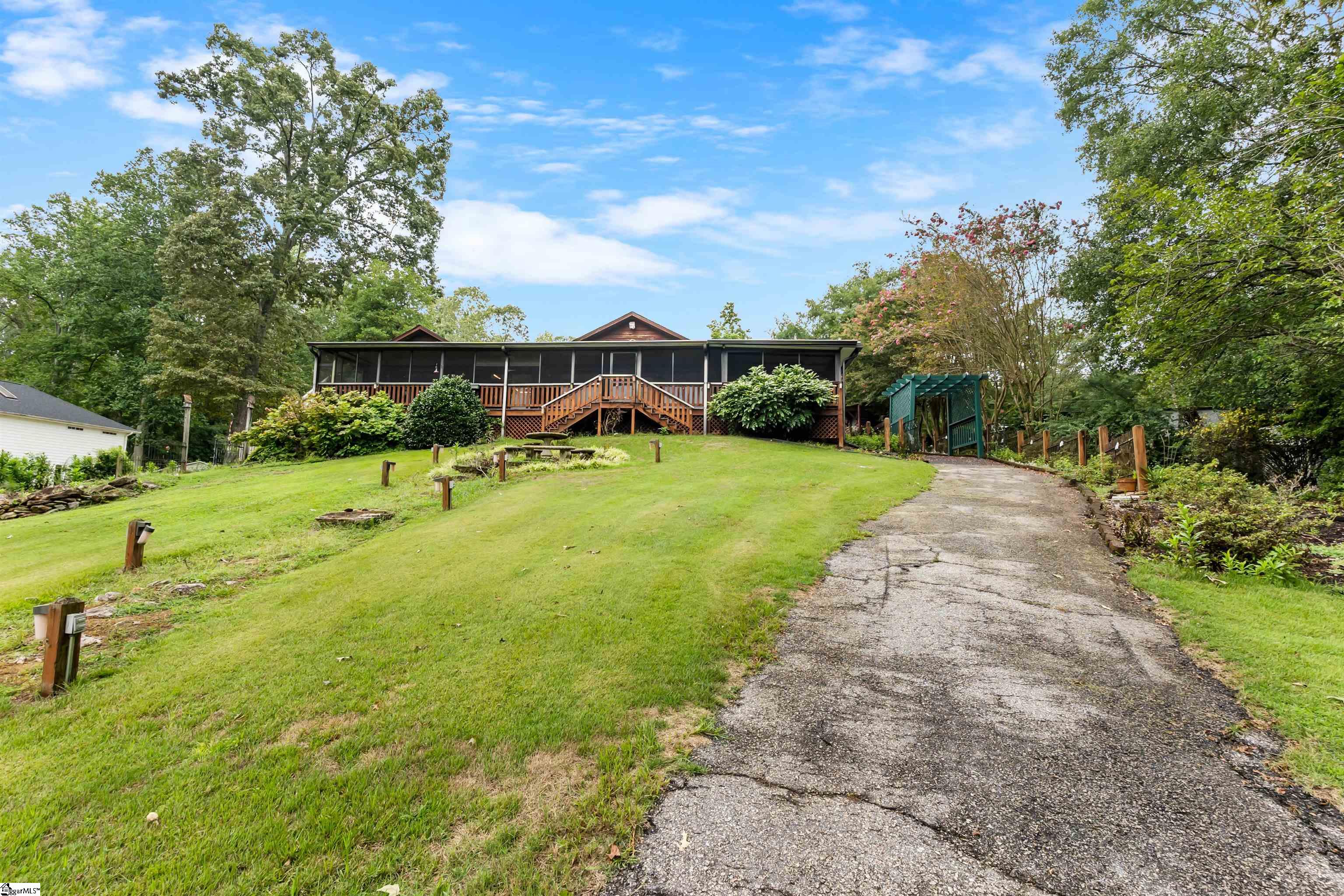 801 McFalls Circle Anderson, SC 29621