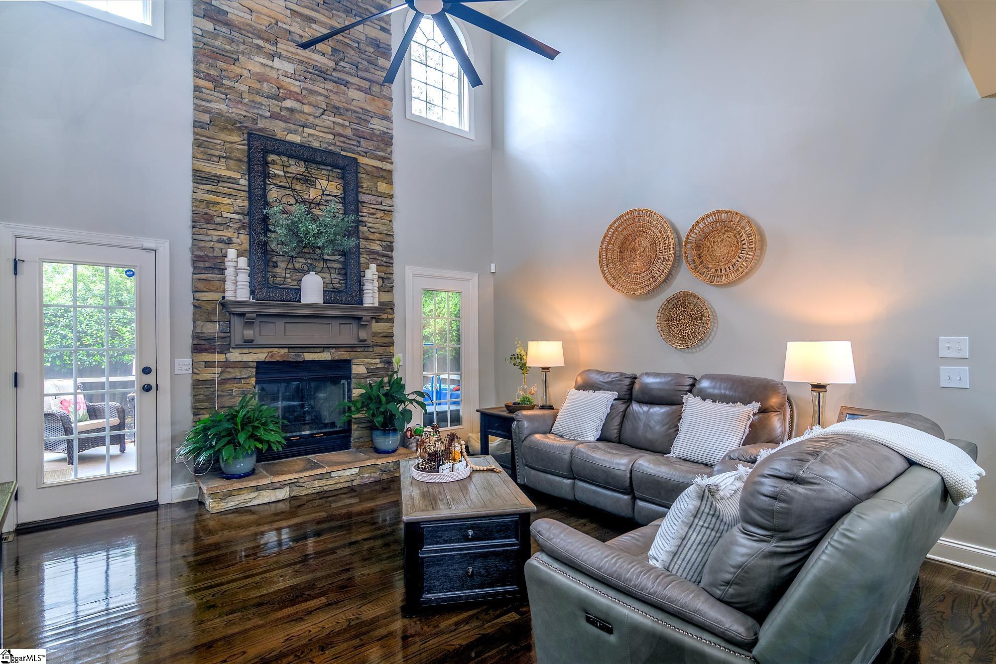 1 Lone Oak Avenue Simpsonville, SC 29681