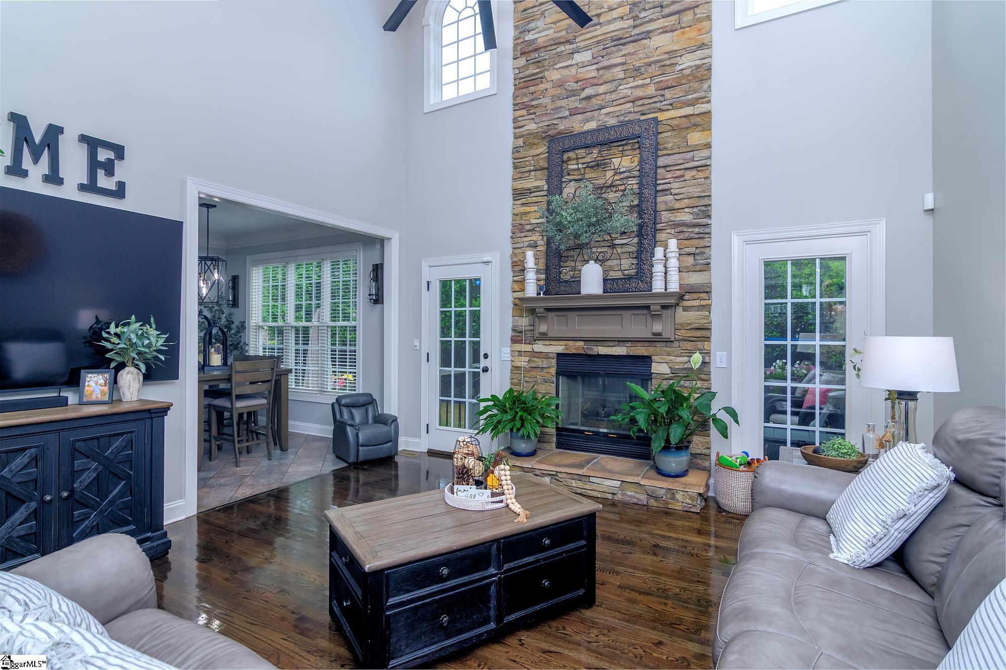 1 Lone Oak Avenue Simpsonville, SC 29681