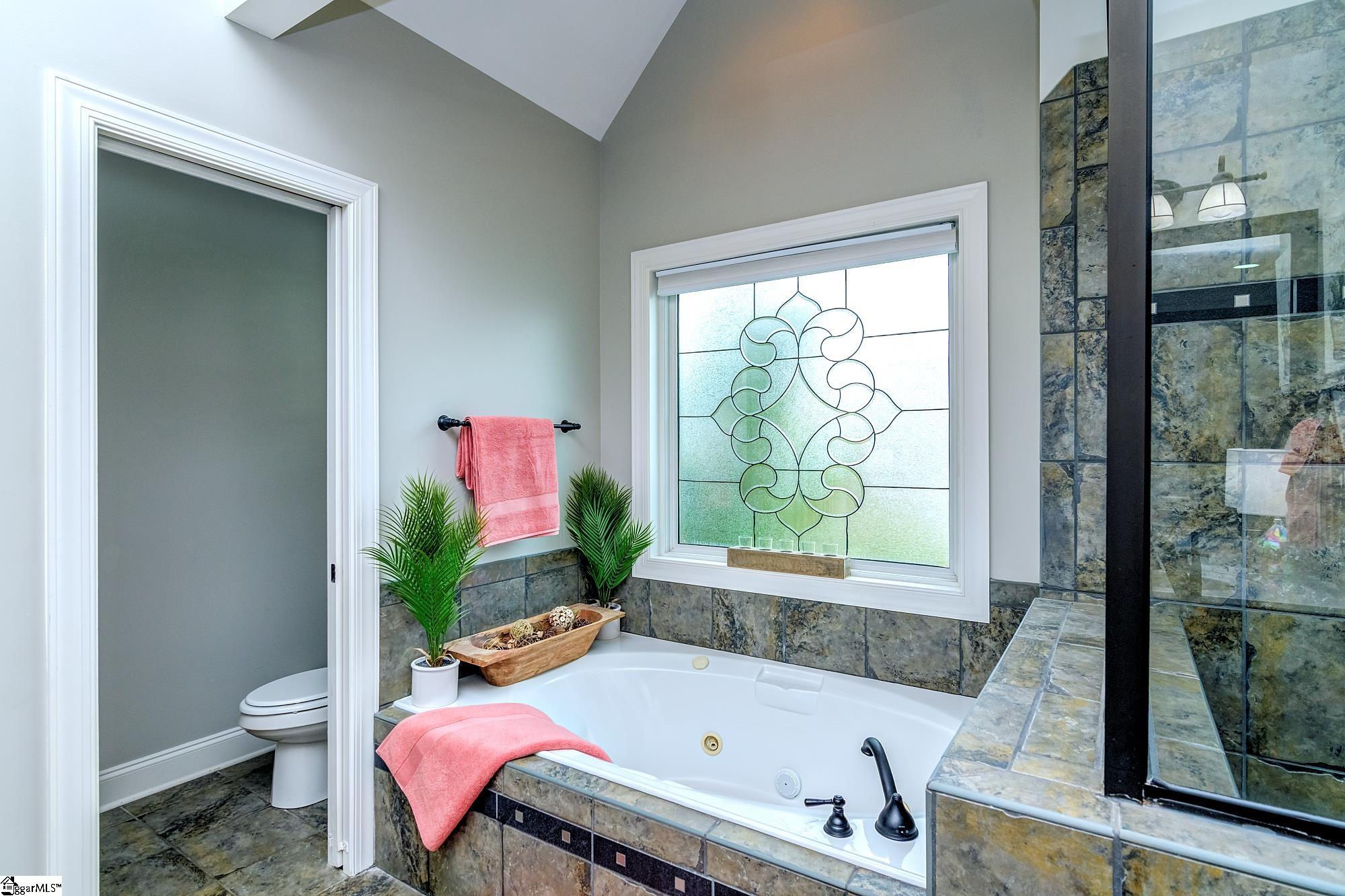 1 Lone Oak Avenue Simpsonville, SC 29681