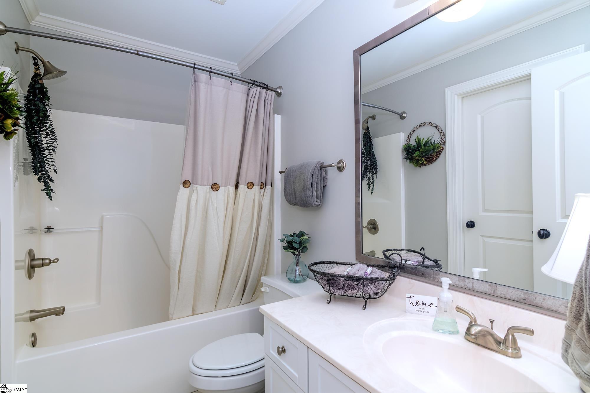1 Lone Oak Avenue Simpsonville, SC 29681
