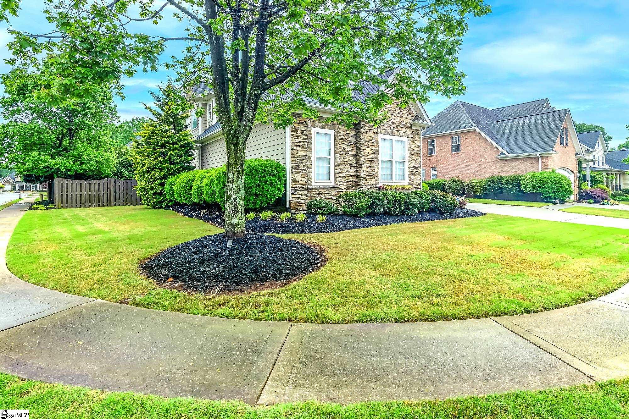 1 Lone Oak Avenue Simpsonville, SC 29681