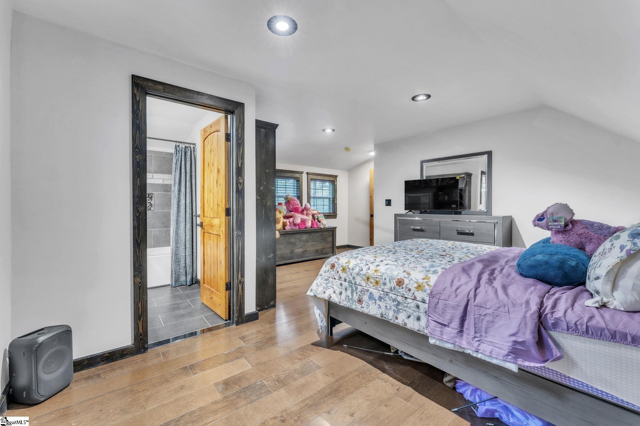 160 Hunnicutt Lane Kinards, SC 29355
