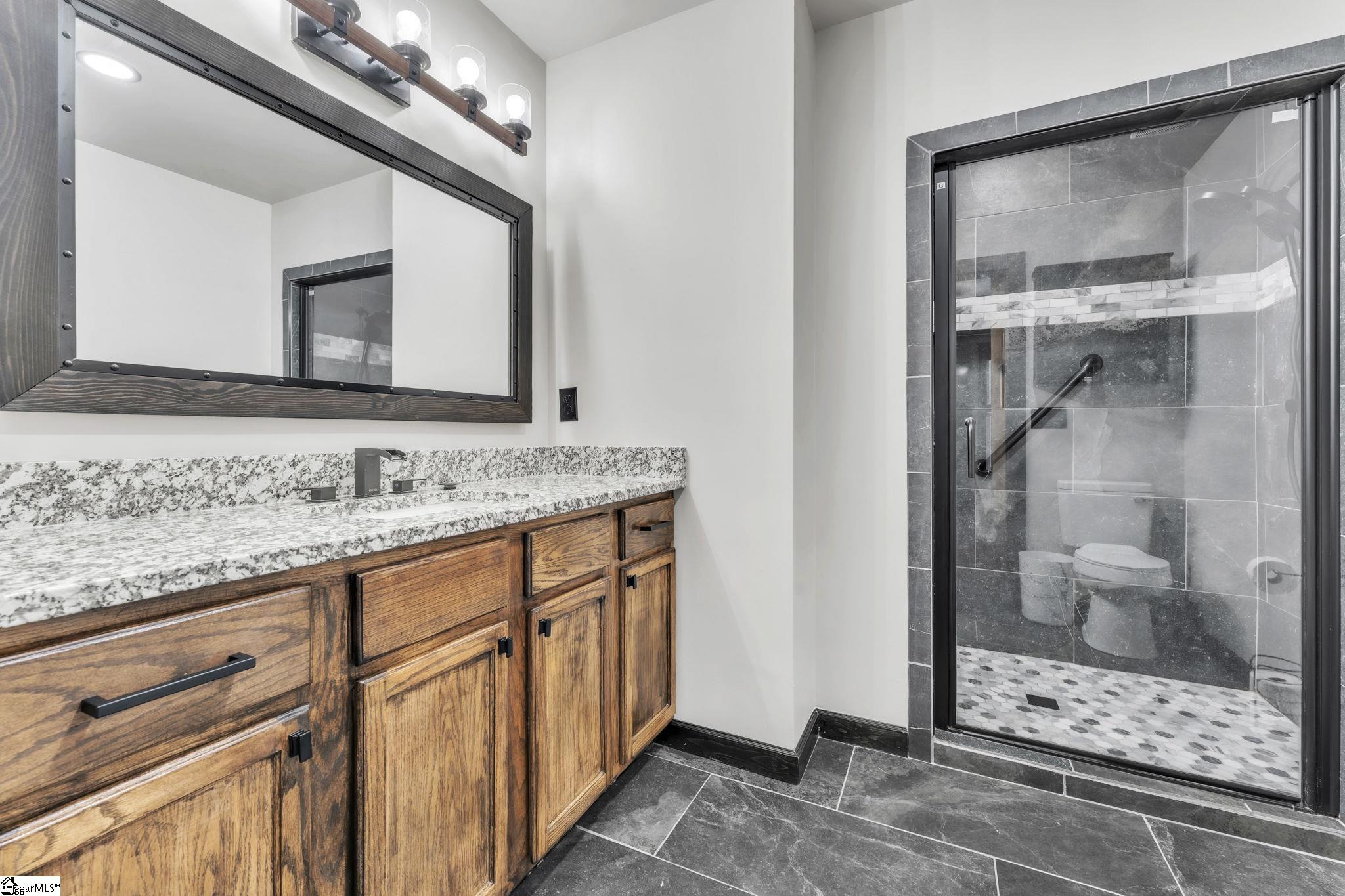 160 Hunnicutt Lane Kinards, SC 29355