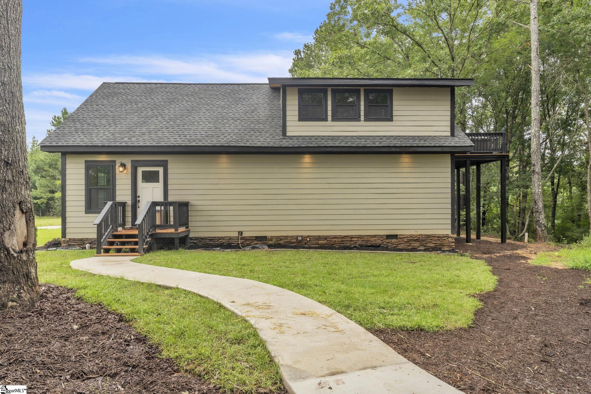 160 Hunnicutt Lane Kinards, SC 29355