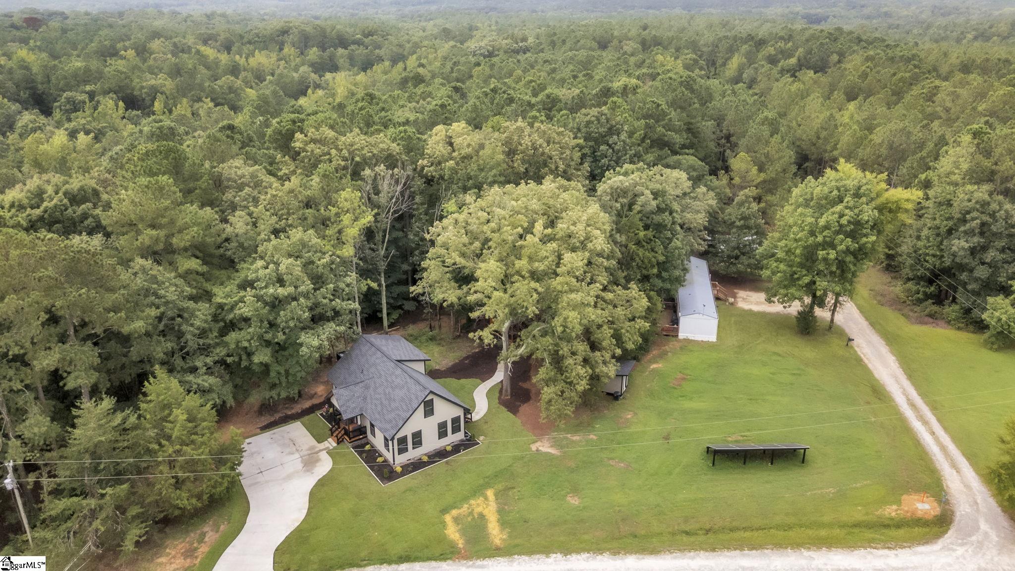 160 Hunnicutt Lane Kinards, SC 29355