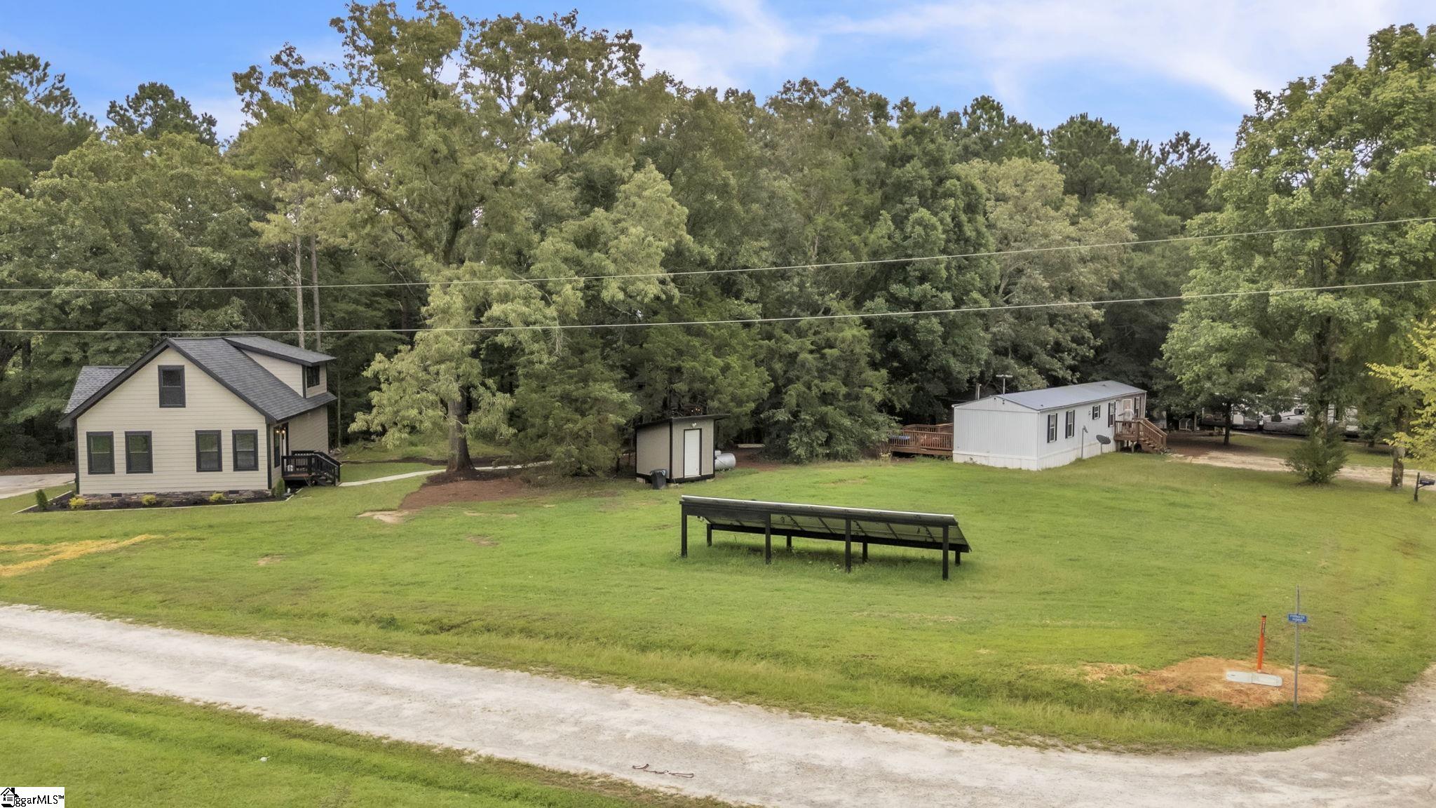 160 Hunnicutt Lane Kinards, SC 29355