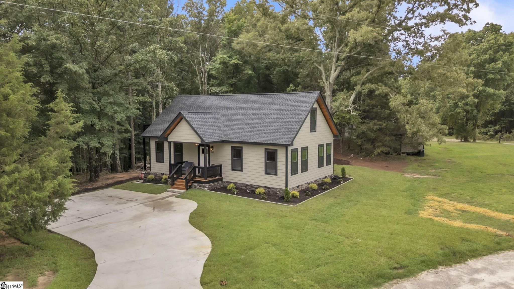 160 Hunnicutt Lane Kinards, SC 29355