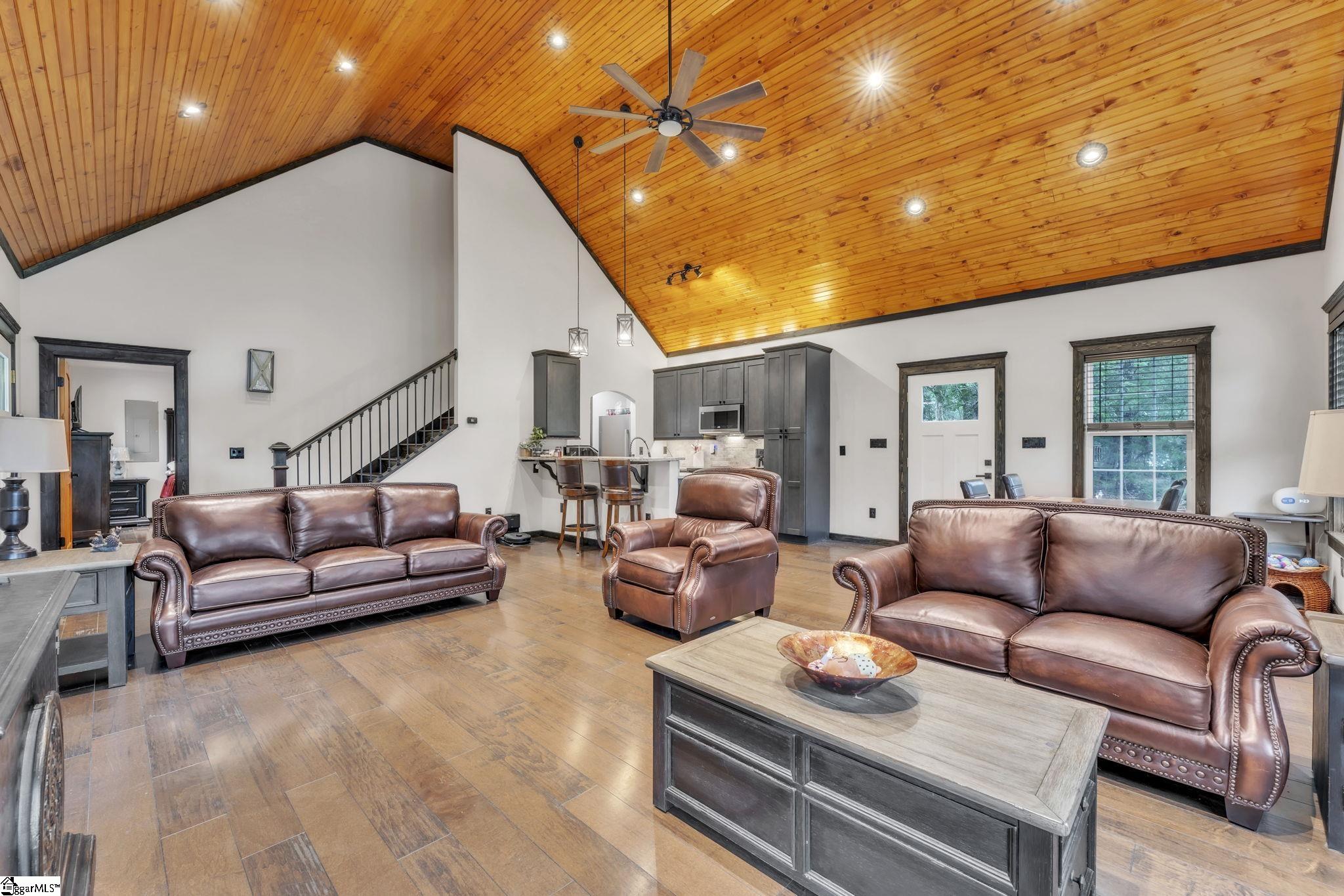 160 Hunnicutt Lane Kinards, SC 29355