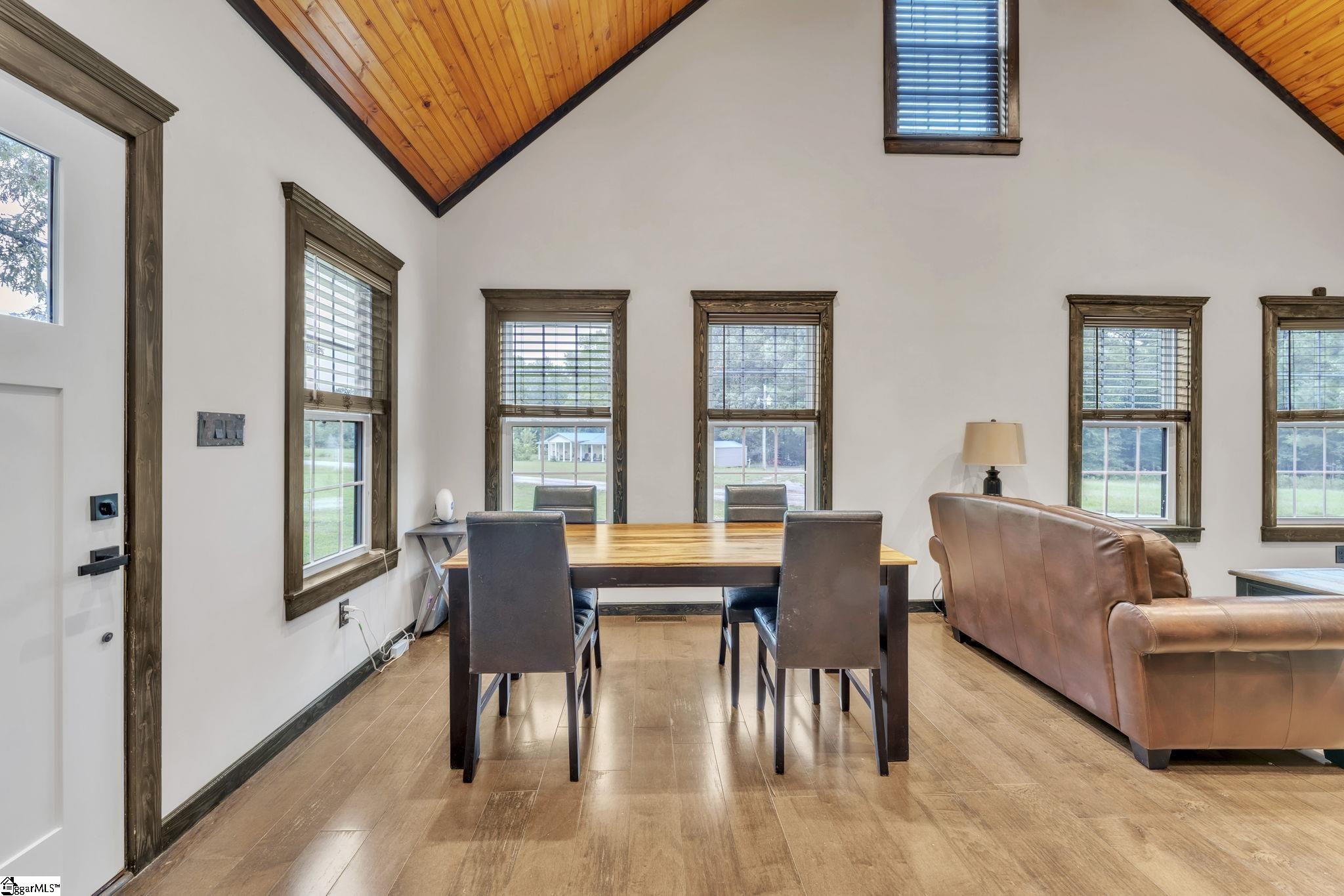 160 Hunnicutt Lane Kinards, SC 29355