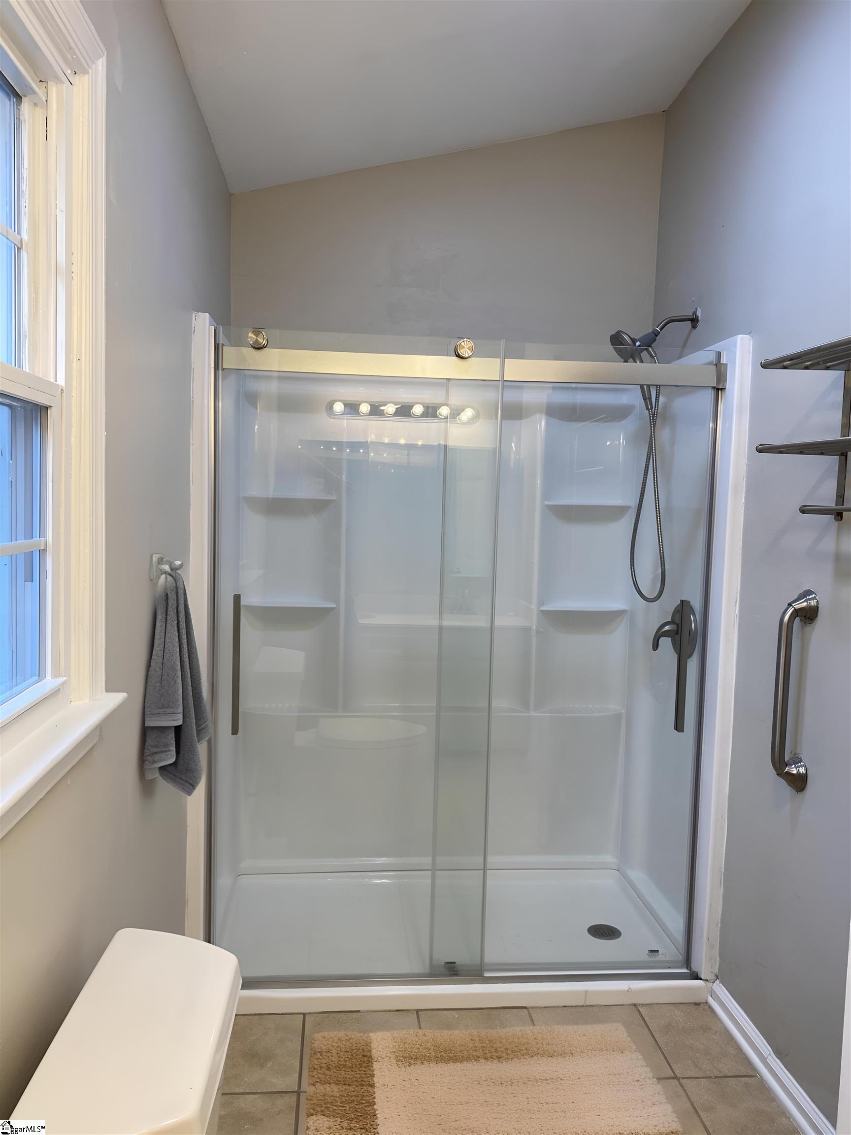406 Latrobe Drive Simpsonville, SC 29681