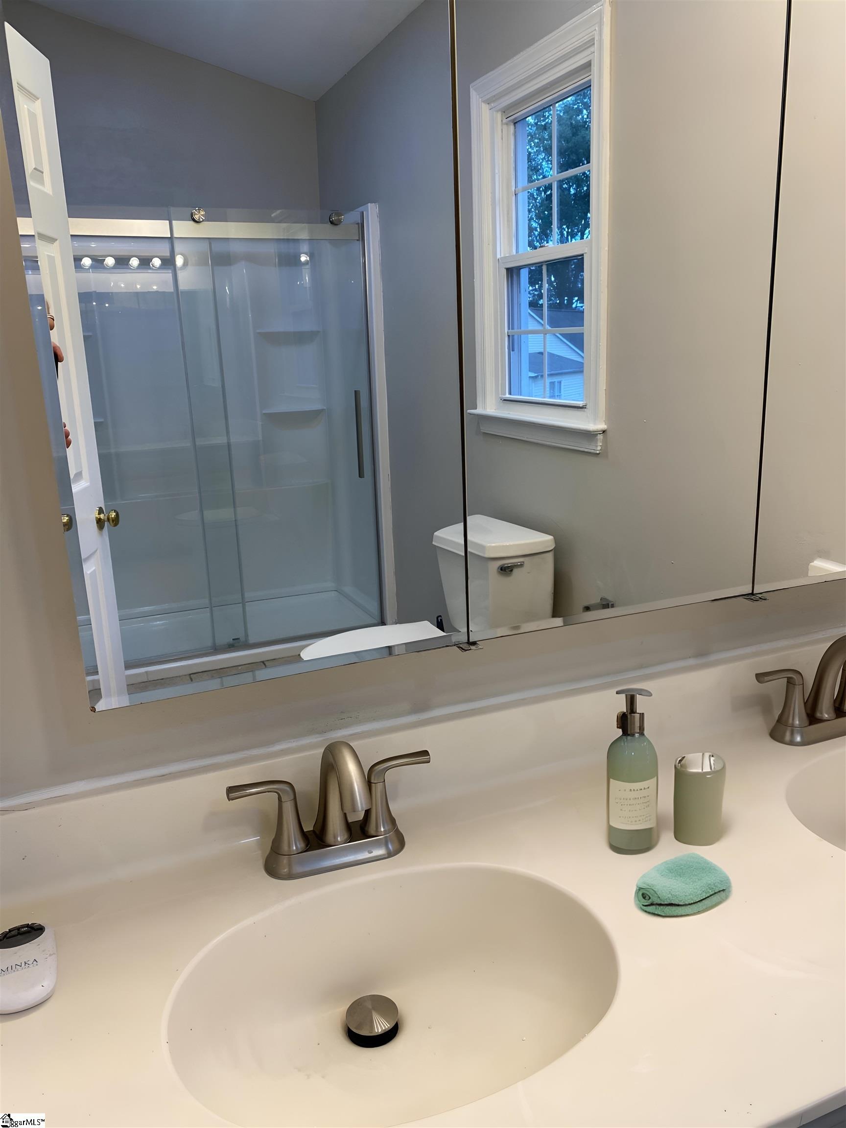 406 Latrobe Drive Simpsonville, SC 29681