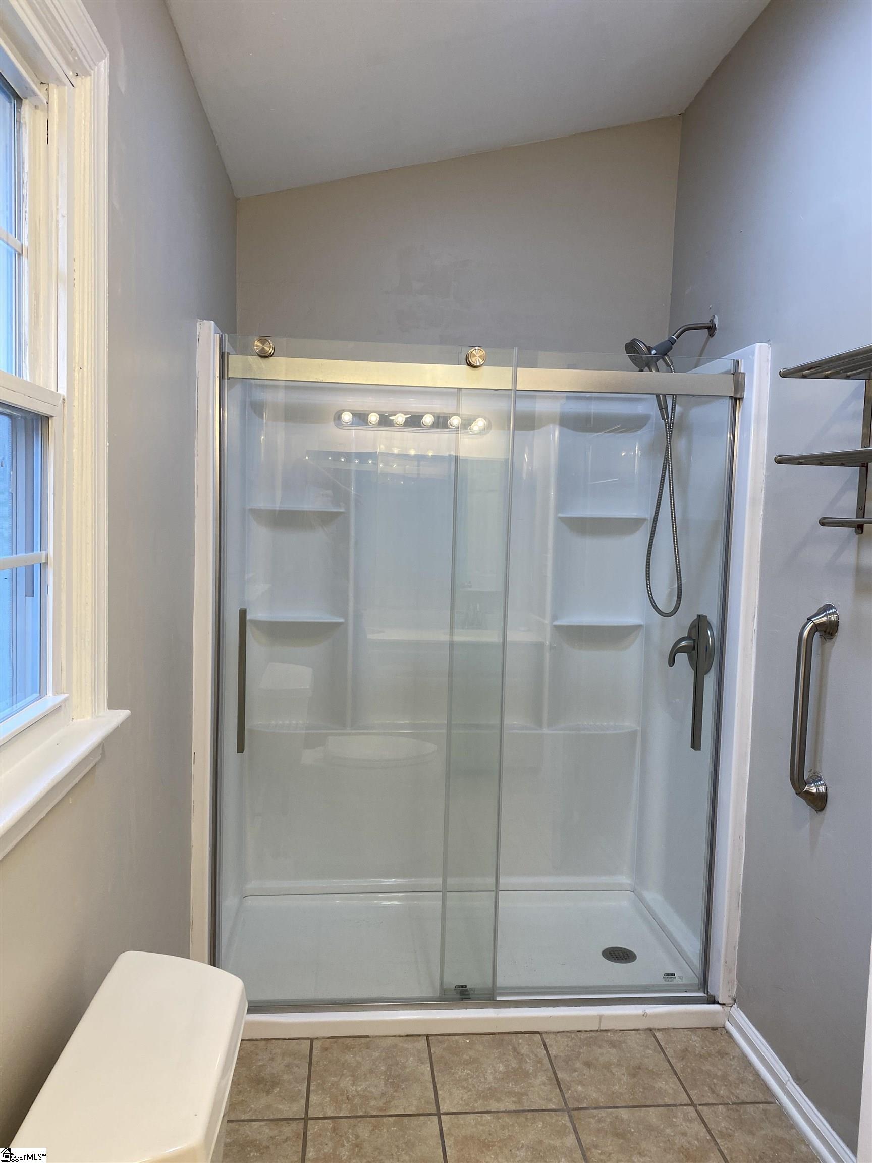 406 Latrobe Drive Simpsonville, SC 29681
